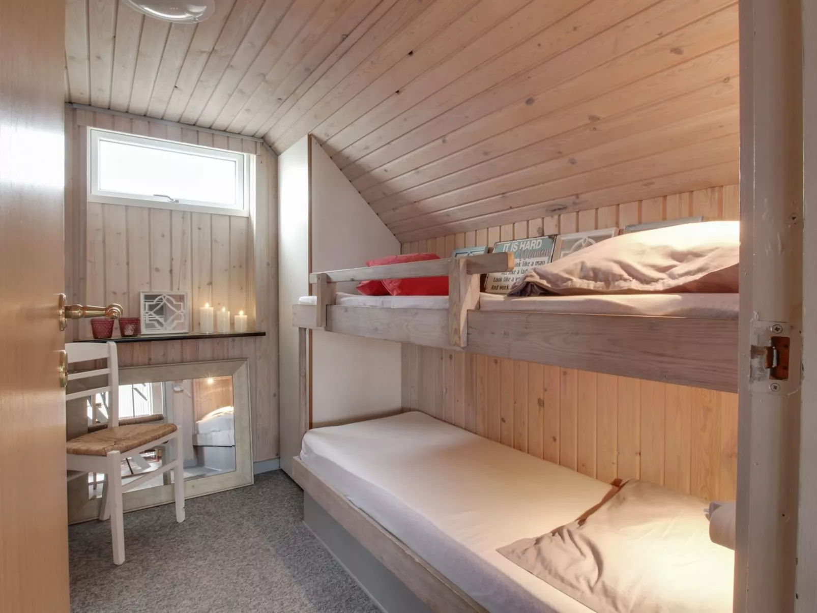 "Ellenor" - 300m to the fjord-Binnen