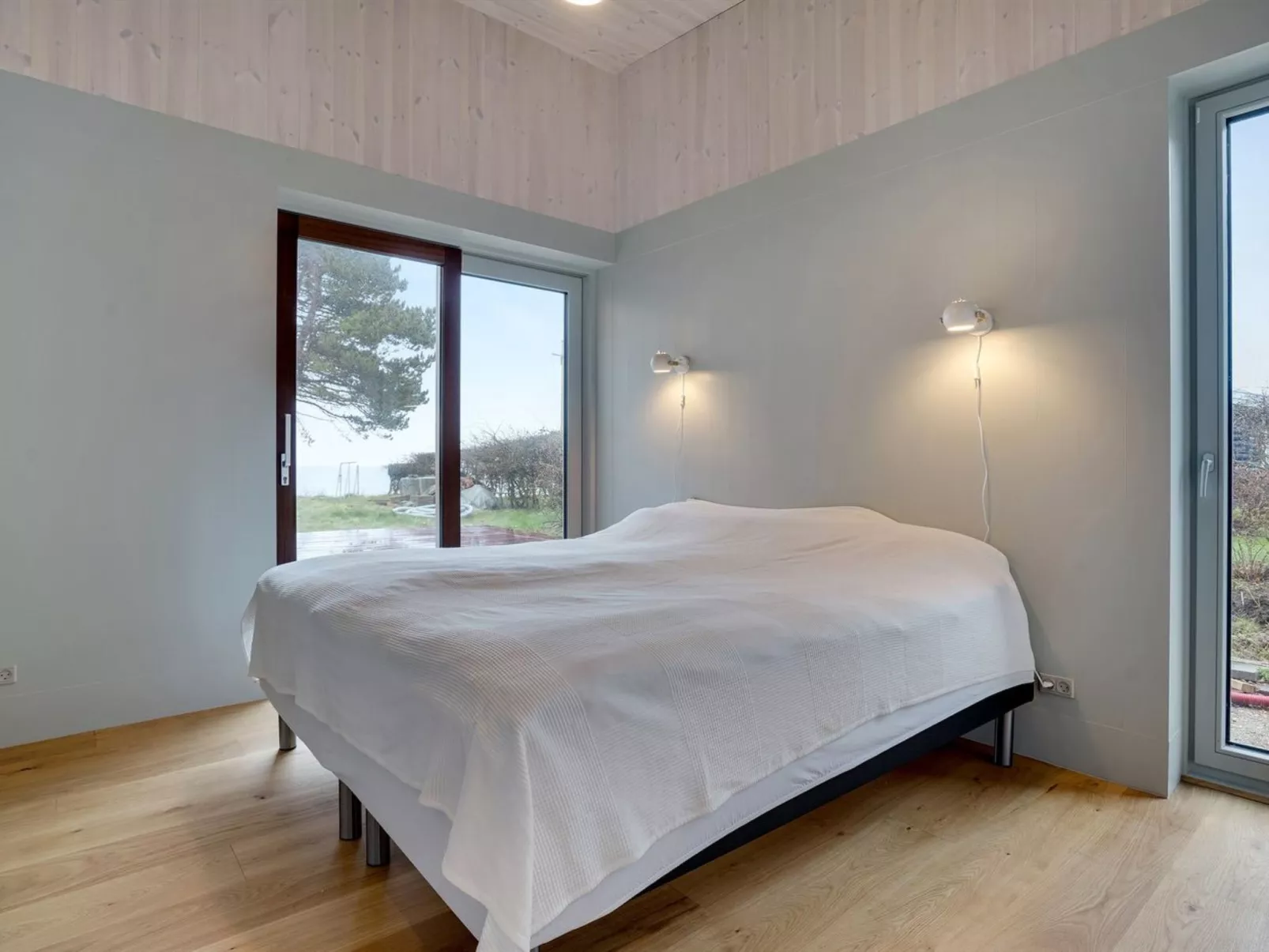 "Vanta" - 10m from the sea-Binnen