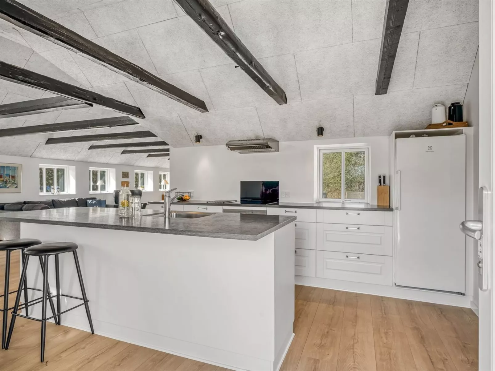 "Elisa" - 1.2km from the sea-Binnen