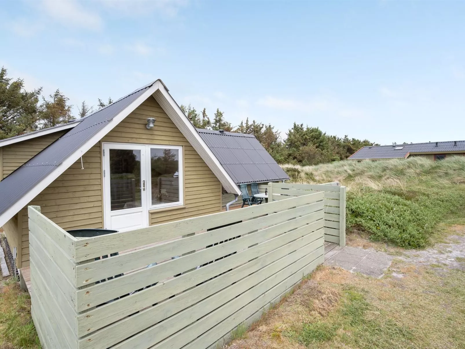 "Hinz" -  from the sea-Buiten