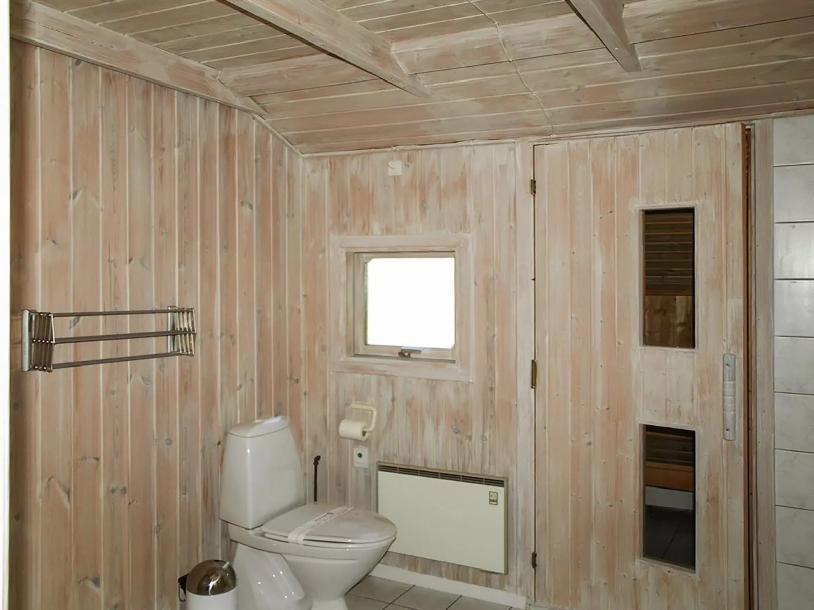 "Tia" - 900m from the sea-Binnen