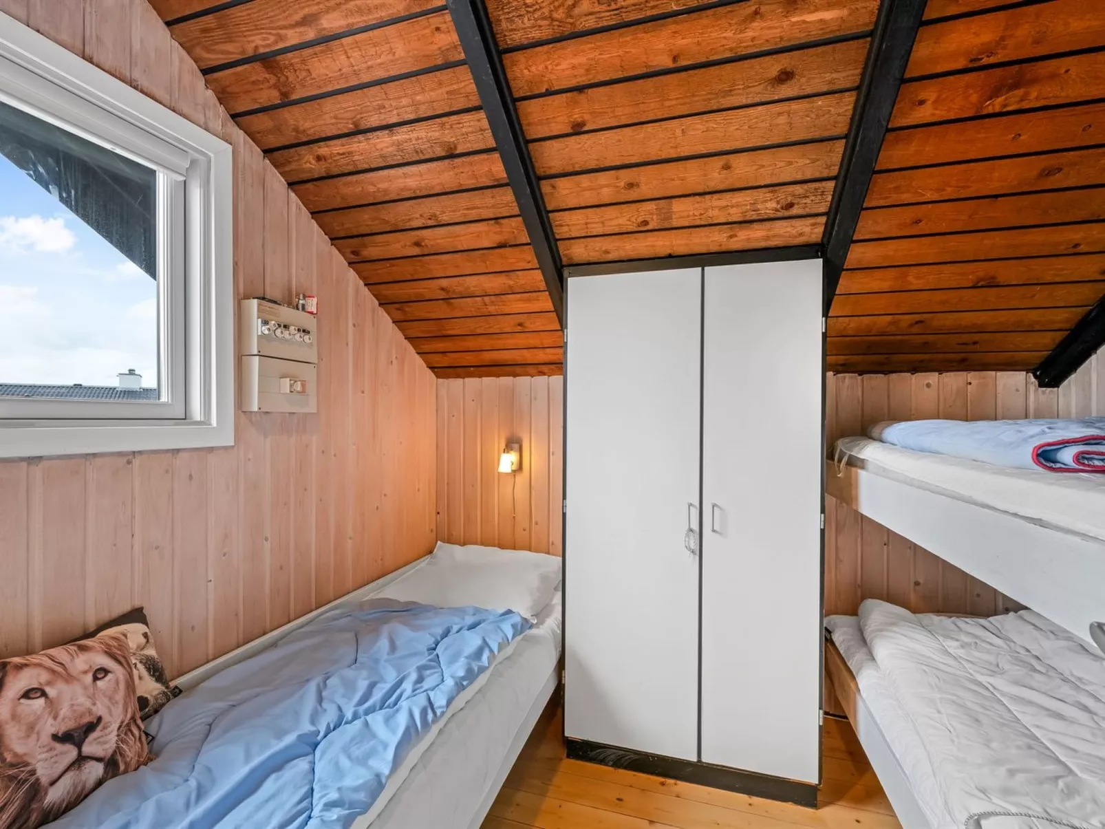 "Hildegart" -  from the sea-Binnen