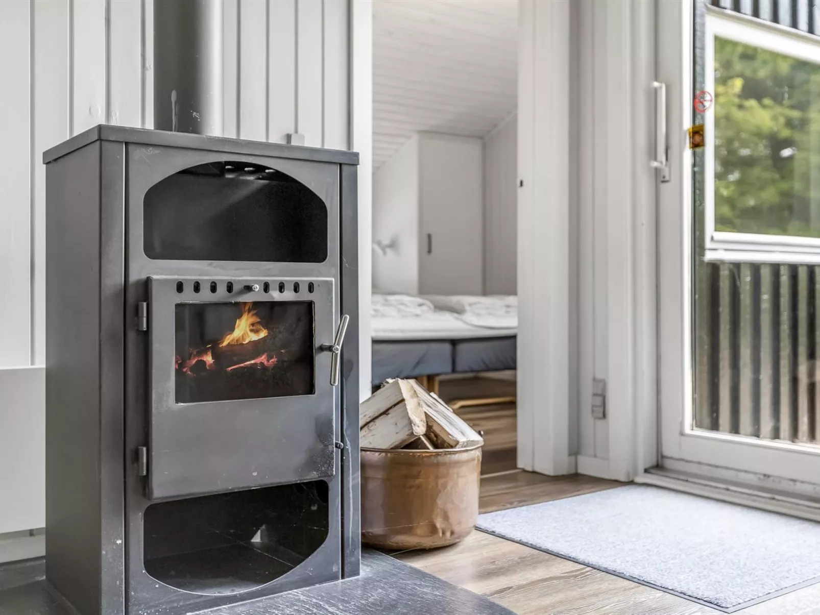 "Corinna" - 28km from the sea-Binnen