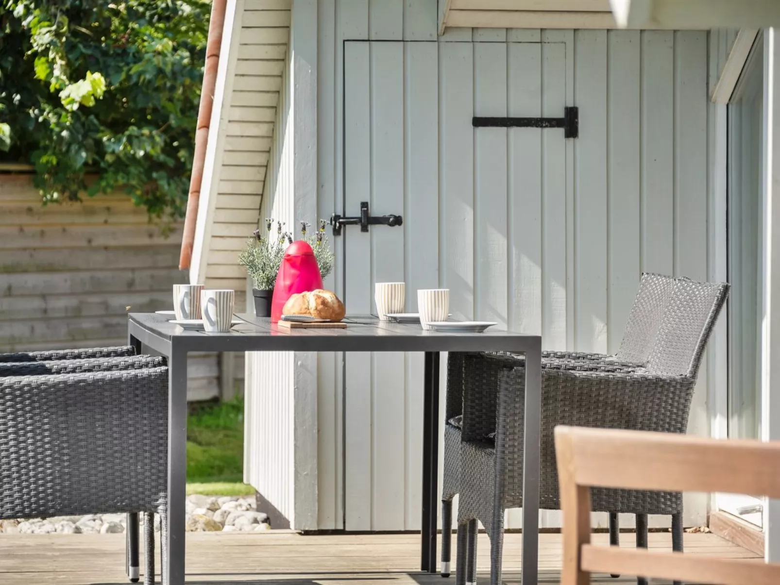 "Katrina" - 50m to the fjord-Buiten