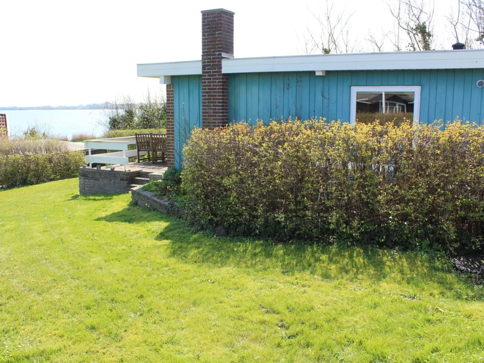 "Tekla" - 70m to the fjord-Buiten