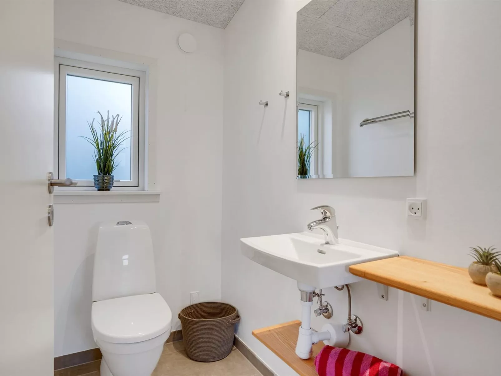 "Gela" - 1.3km to the fjord-Binnen