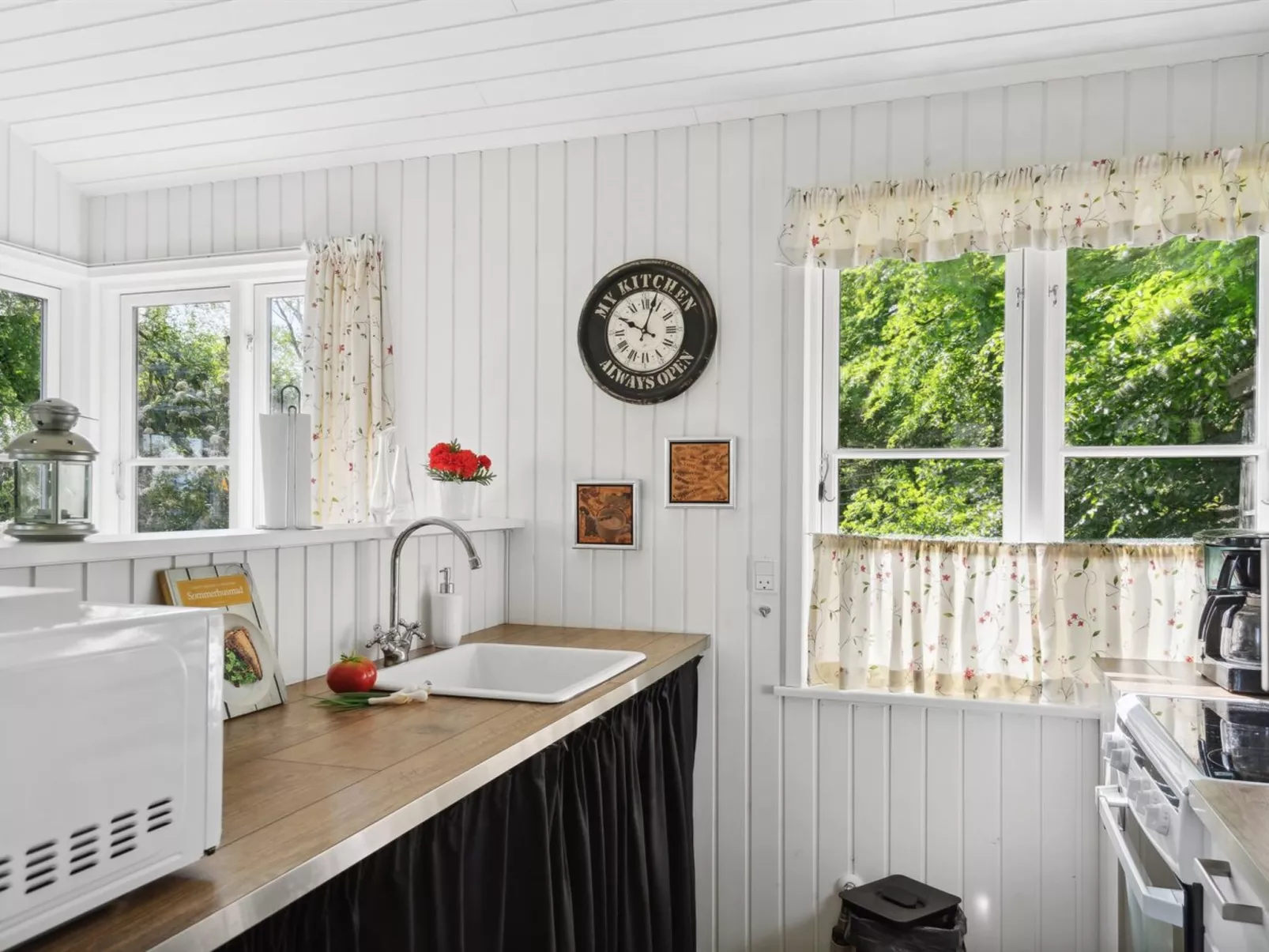 "Ginne" - 100m to the fjord-Binnen