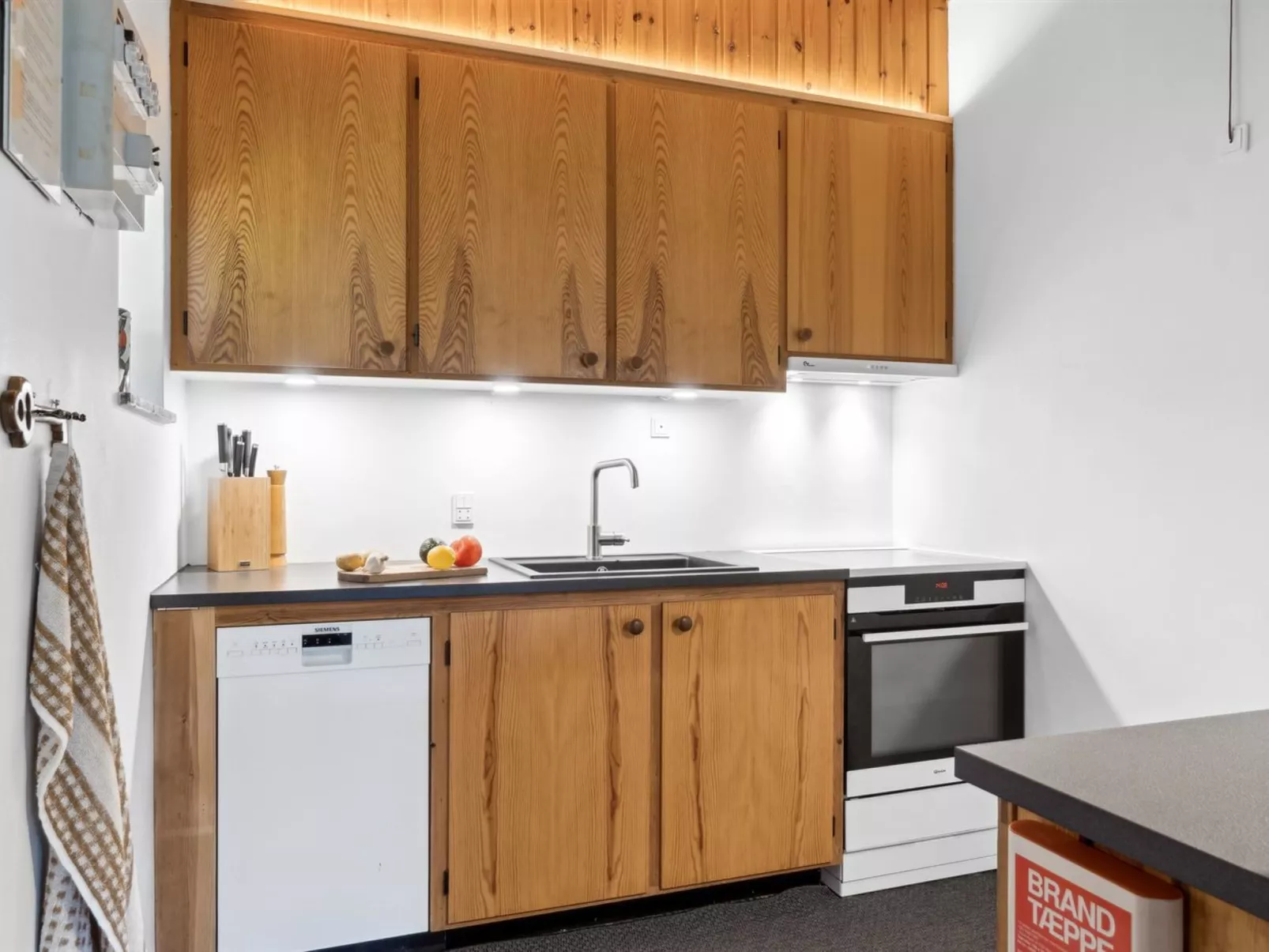 "Fulla" - 650m from the sea-Binnen