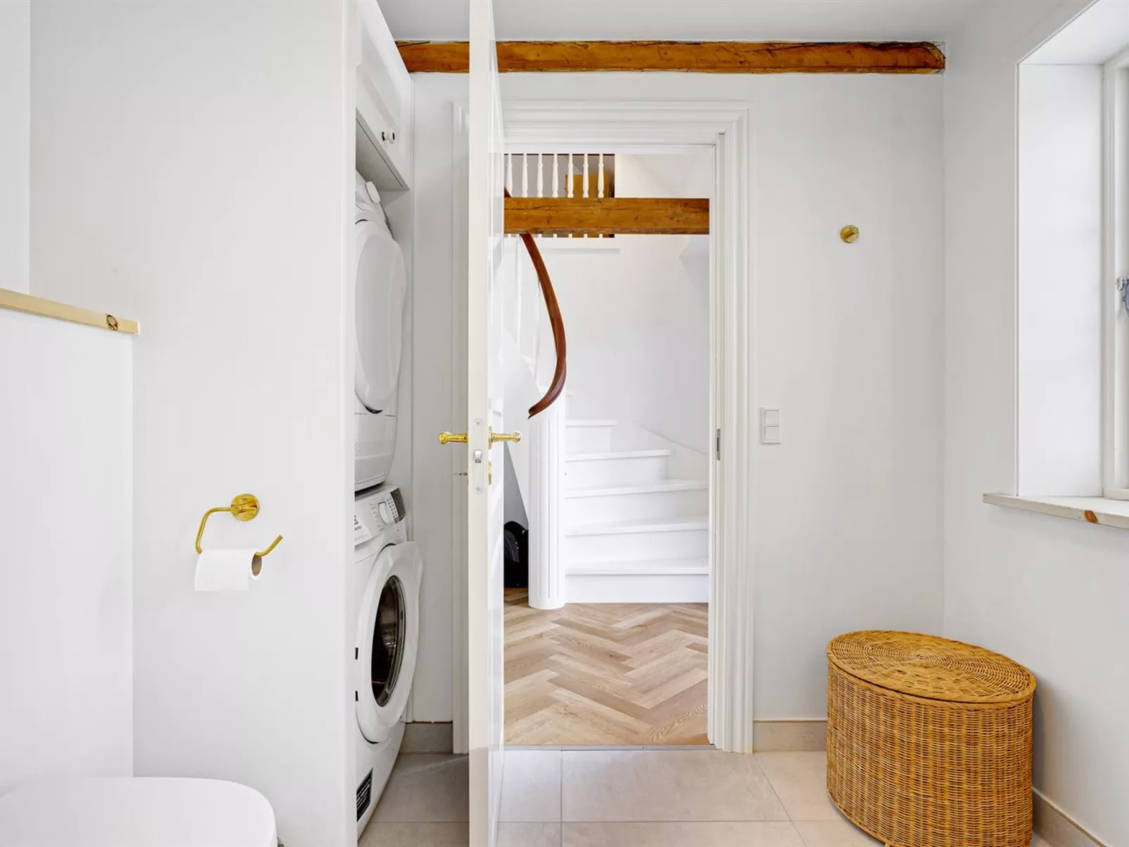 "Karmen" - 100m from the sea-Binnen