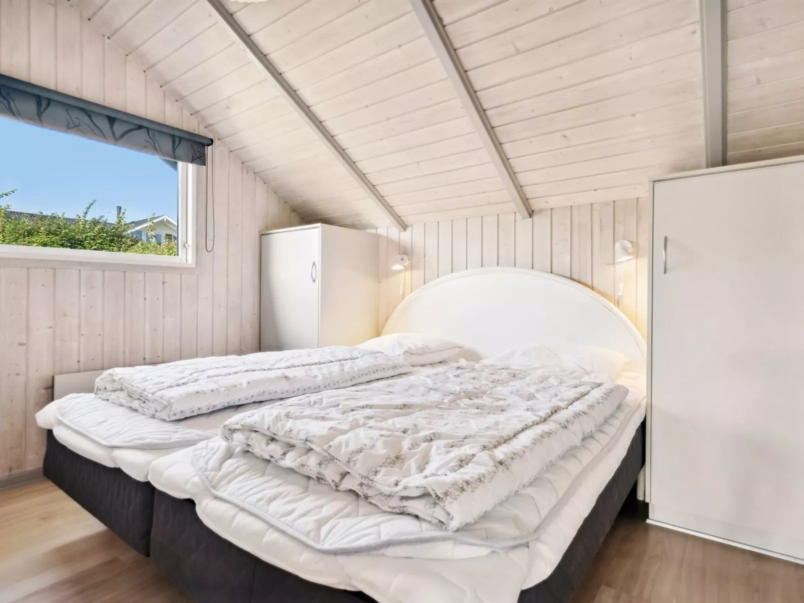 "Algut" - 75m from the sea-Binnen