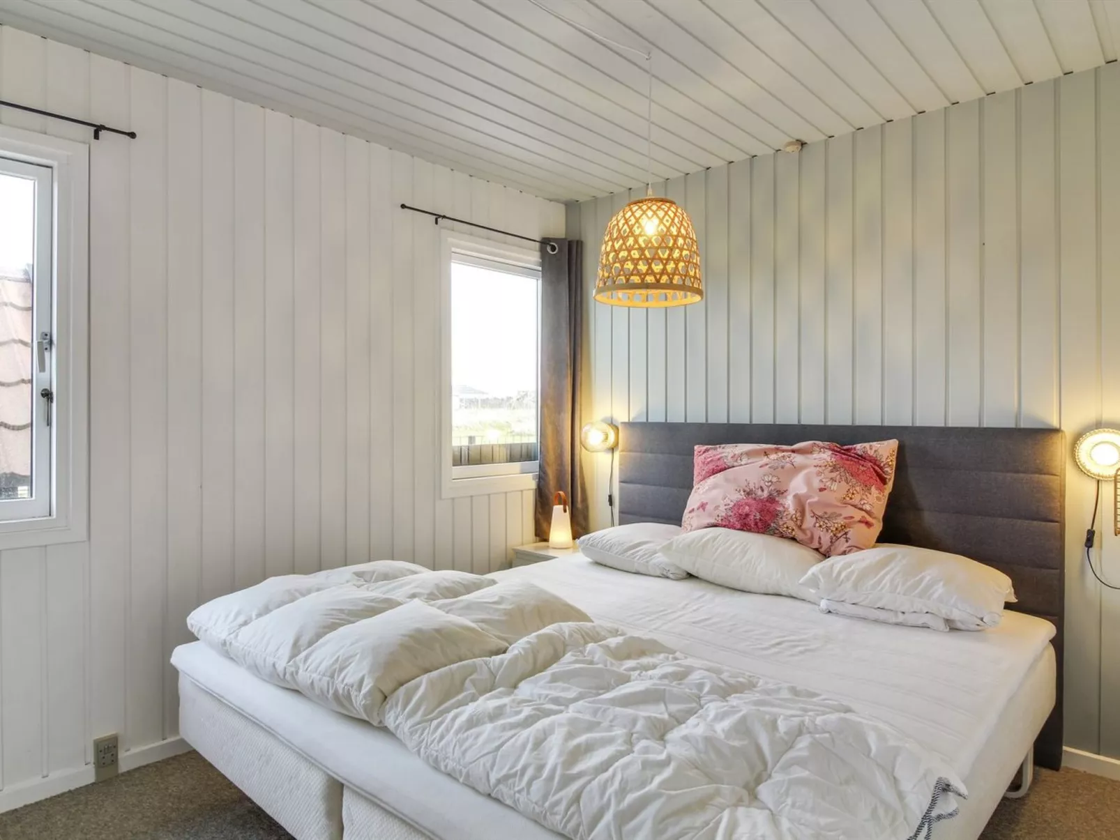 "Frederik" - 250m from the sea-Binnen