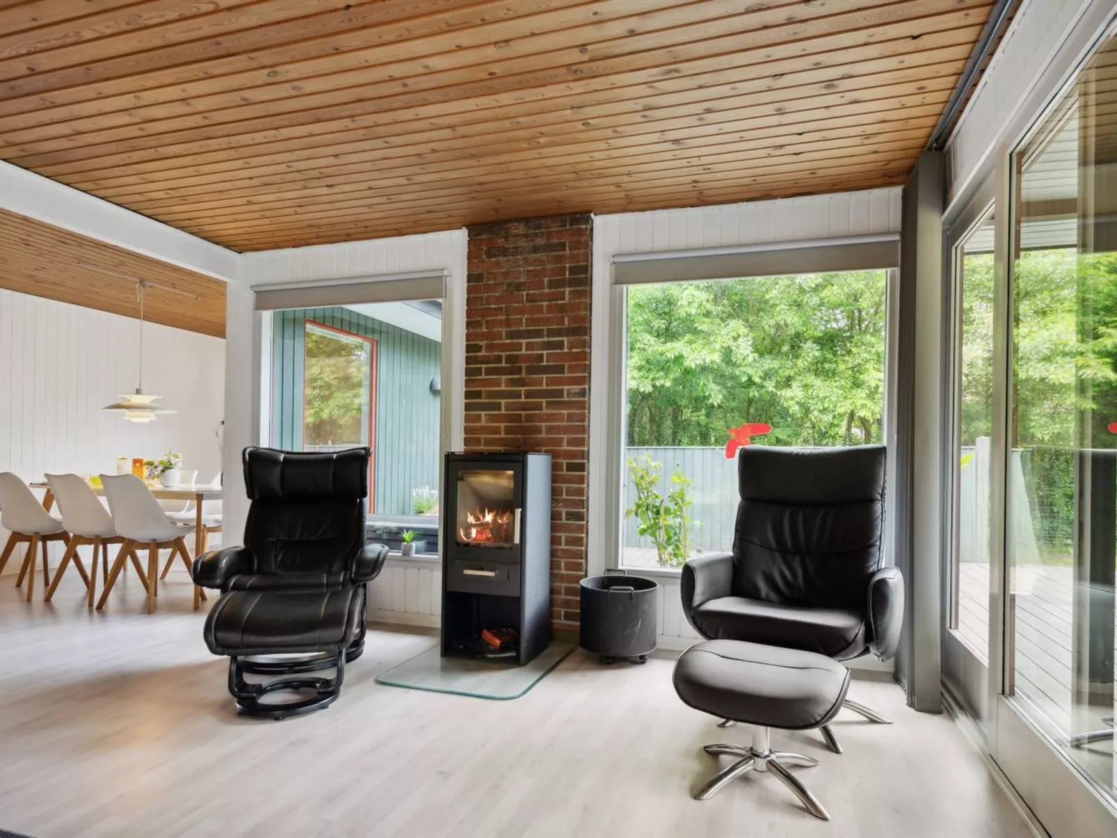 "Nyalle" - 30km from the sea-Binnen