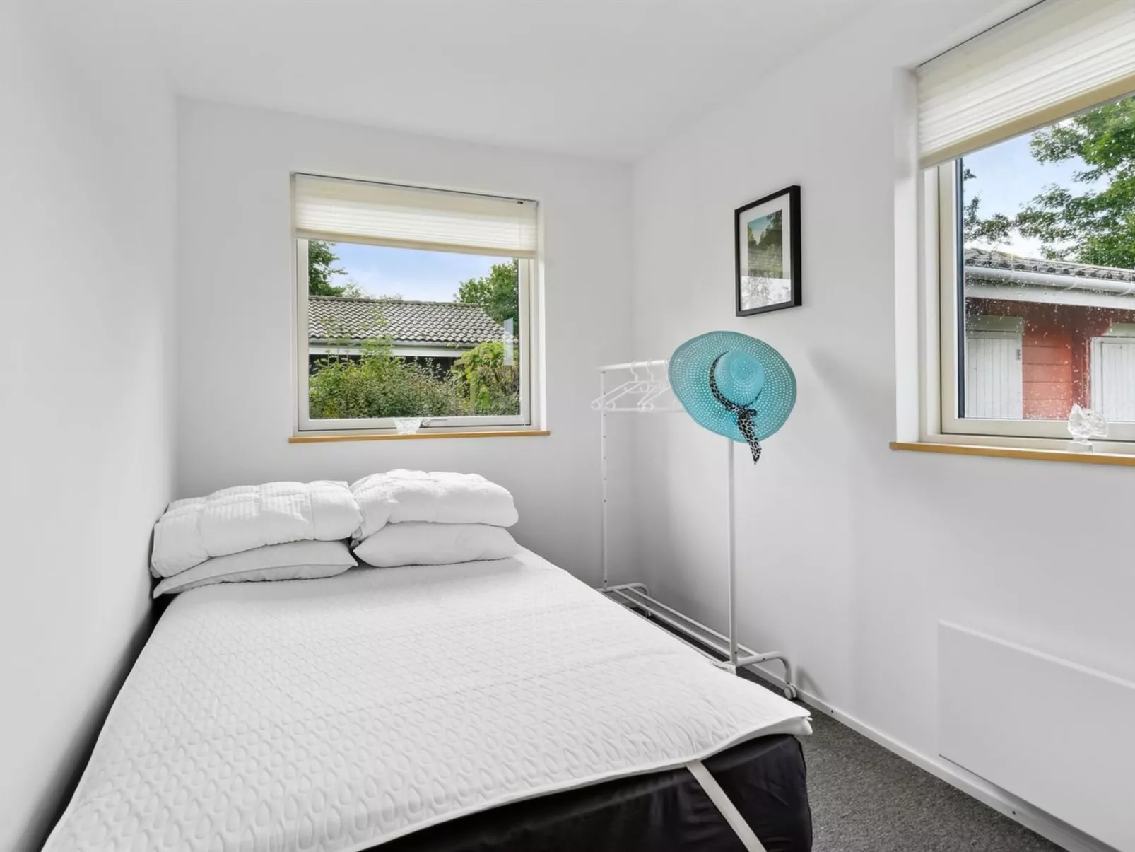 "Henric" - 500m from the sea-Binnen