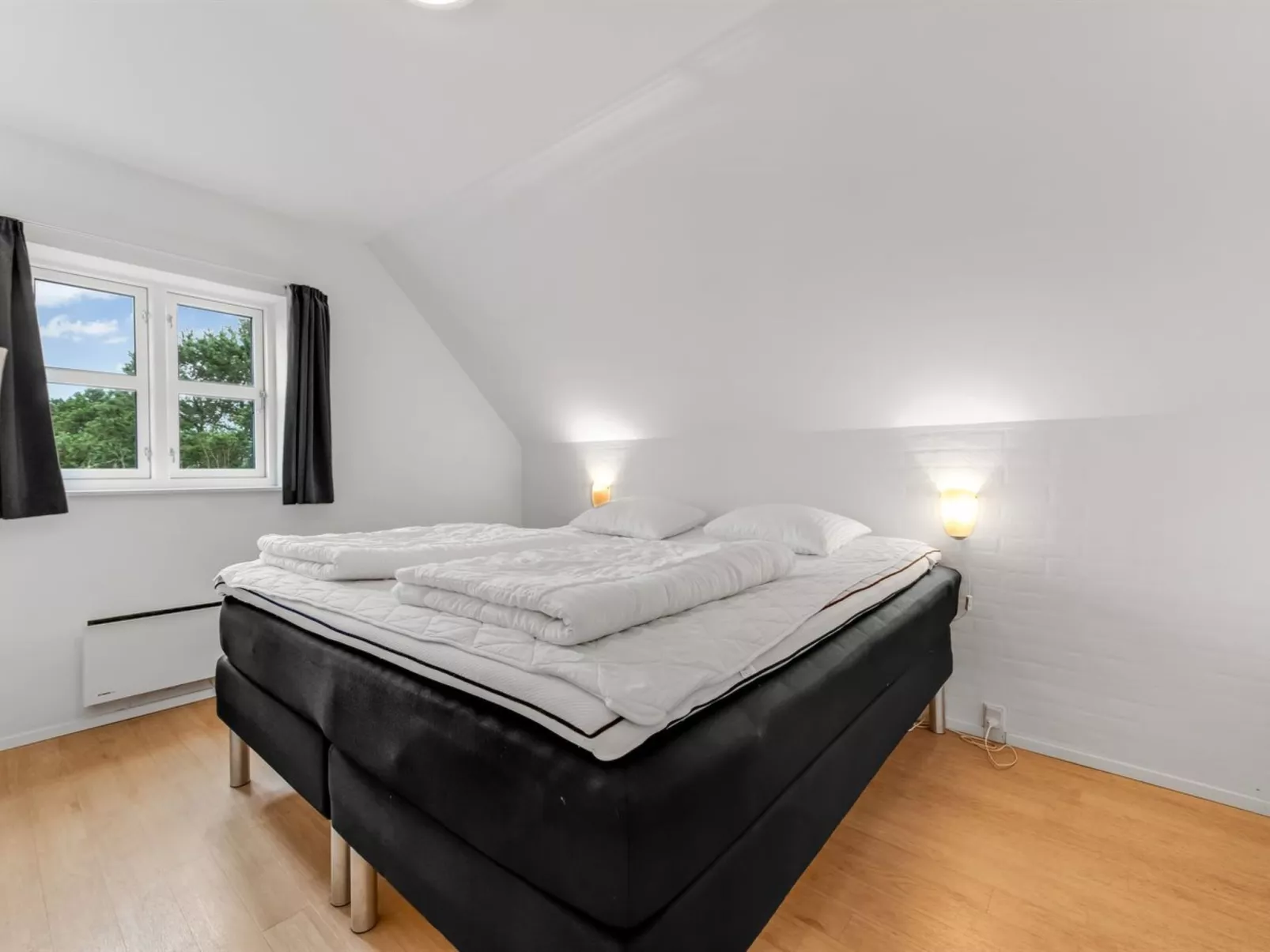 "Axeline" - 300m from the sea-Binnen