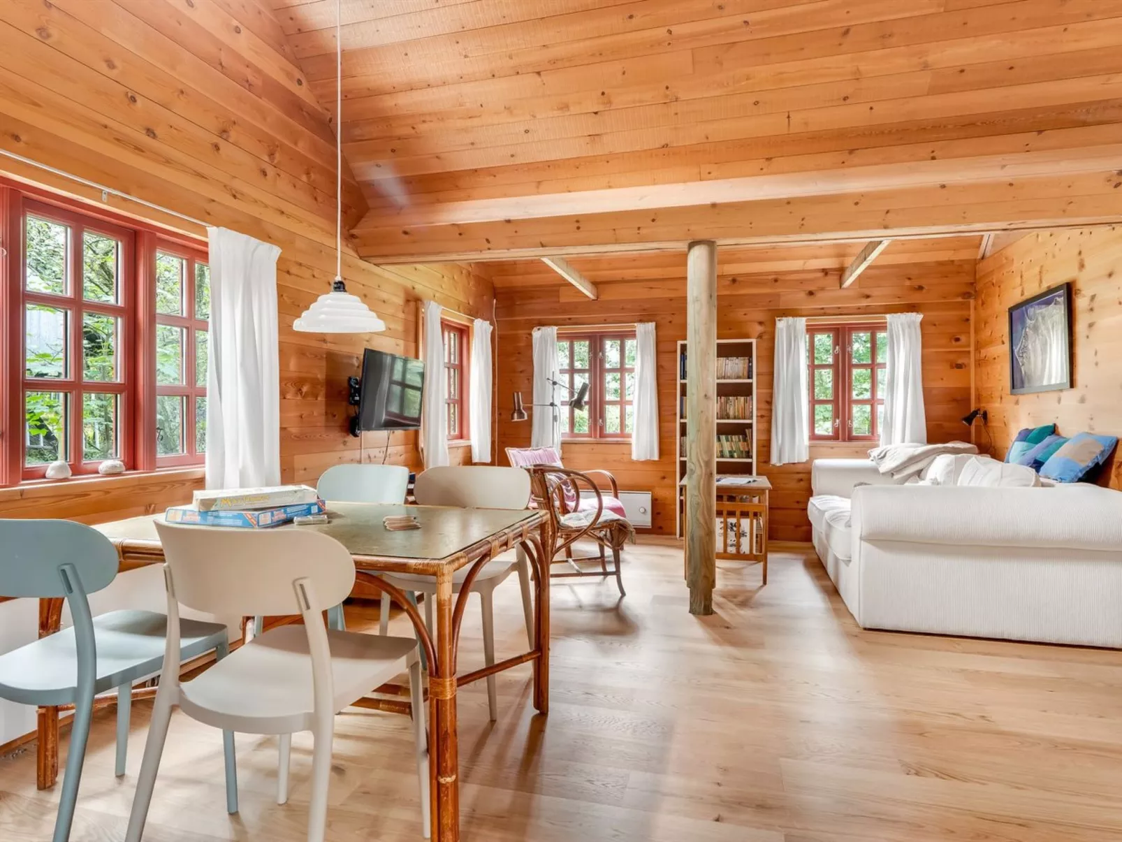 "Henke" - 100m from the sea-Binnen