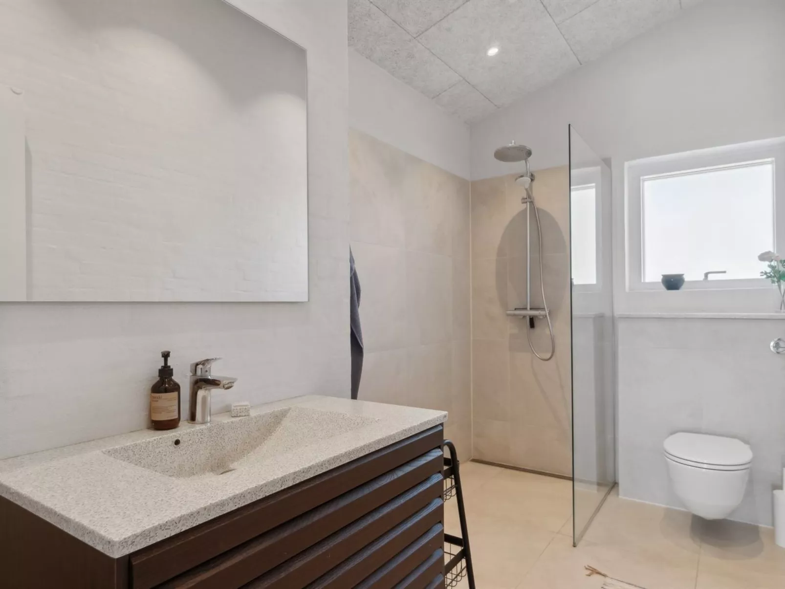 "Niska" - 200m from the sea-Binnen