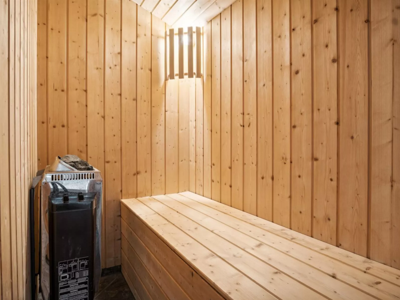 "Sohvi" - 300m from the sea-Binnen