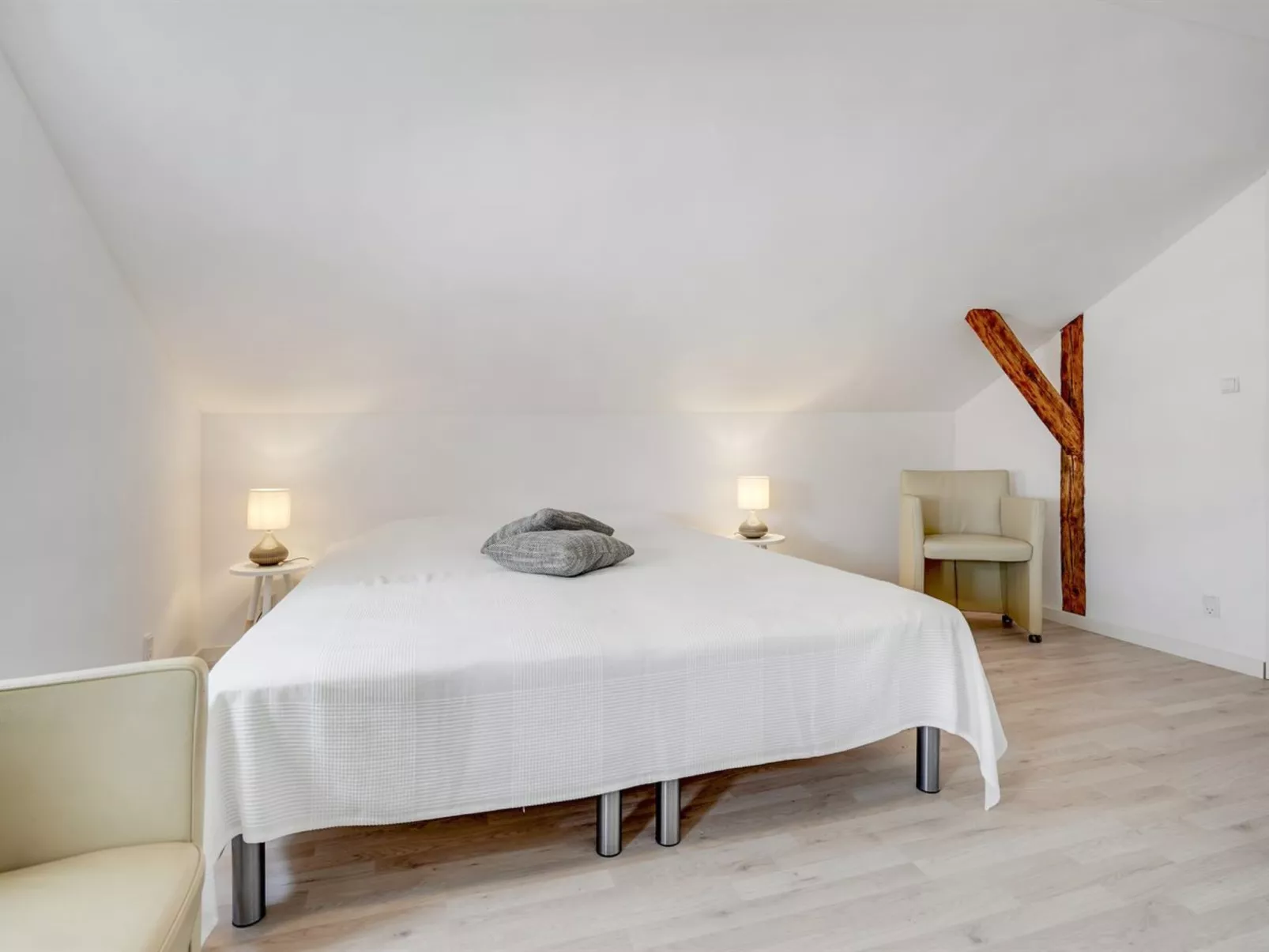 "Aliza" - 14km from the sea-Binnen