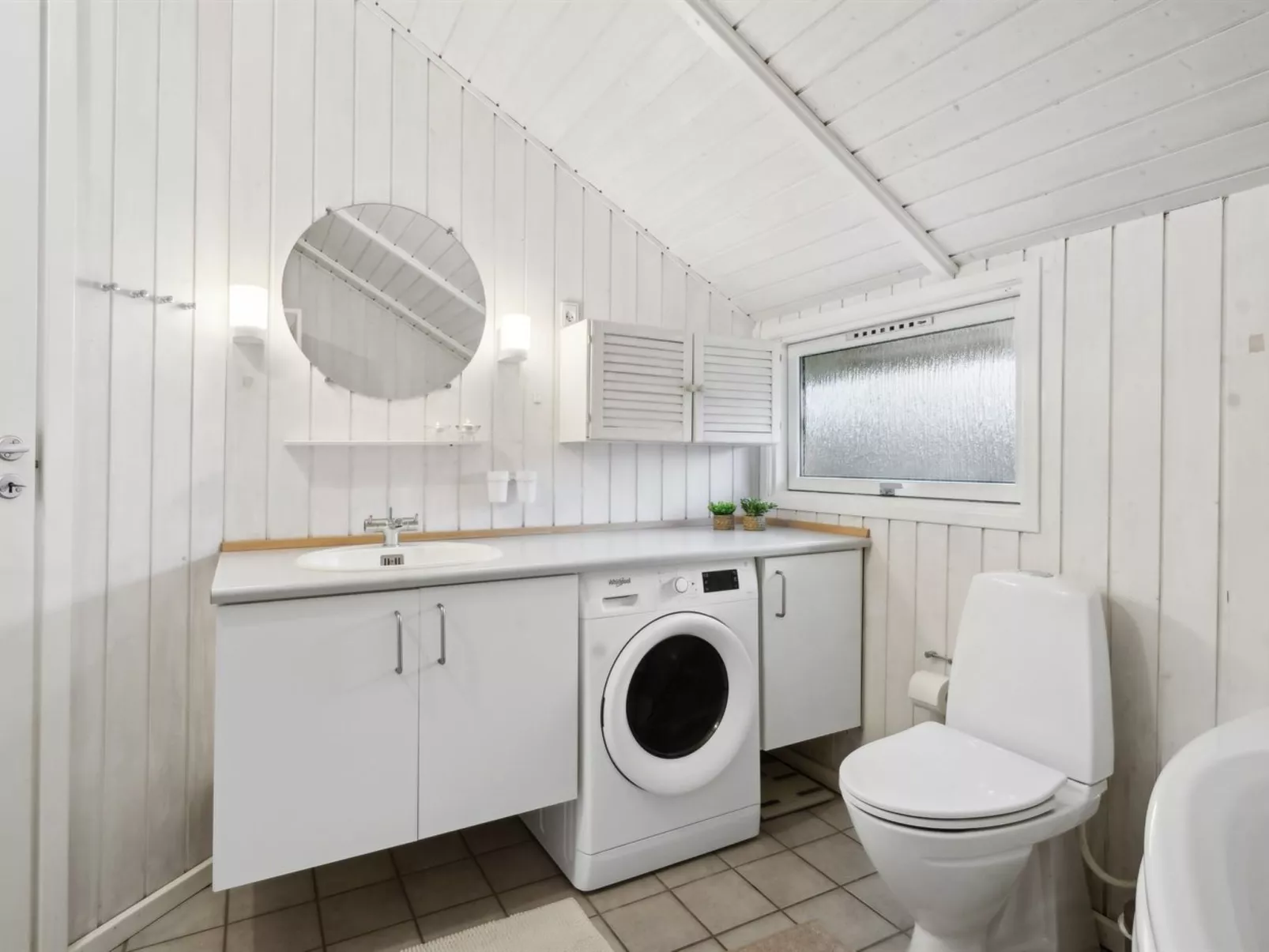 "Chrisse" - 250m from the sea-Binnen