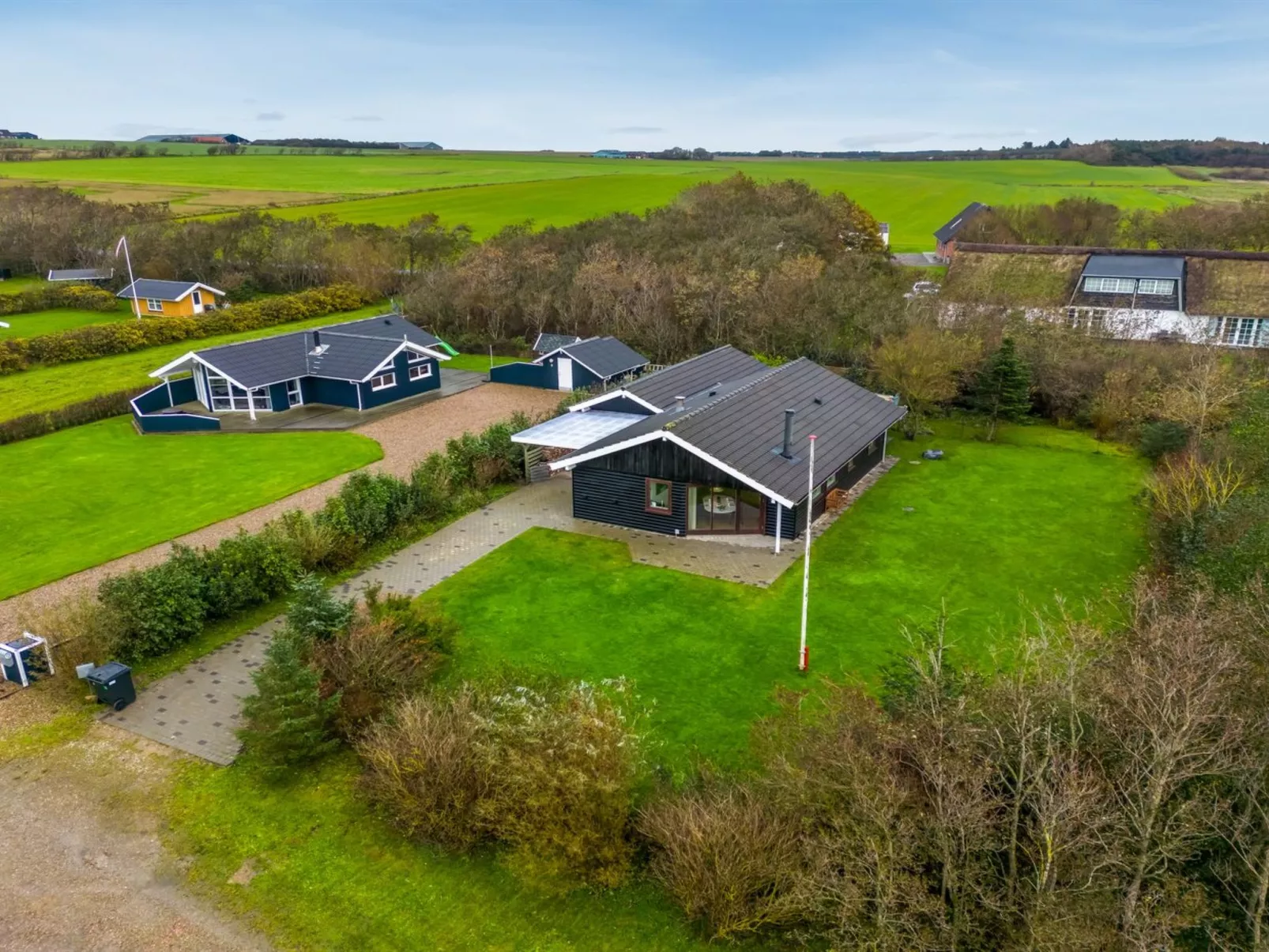 "Ensio" - 300m to the fjord-Buiten