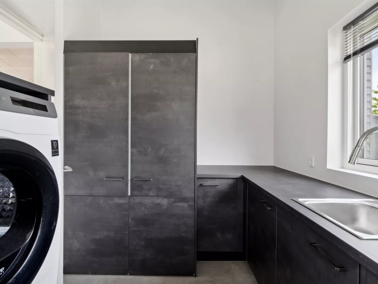 "Nissine" - 300m from the sea-Binnen