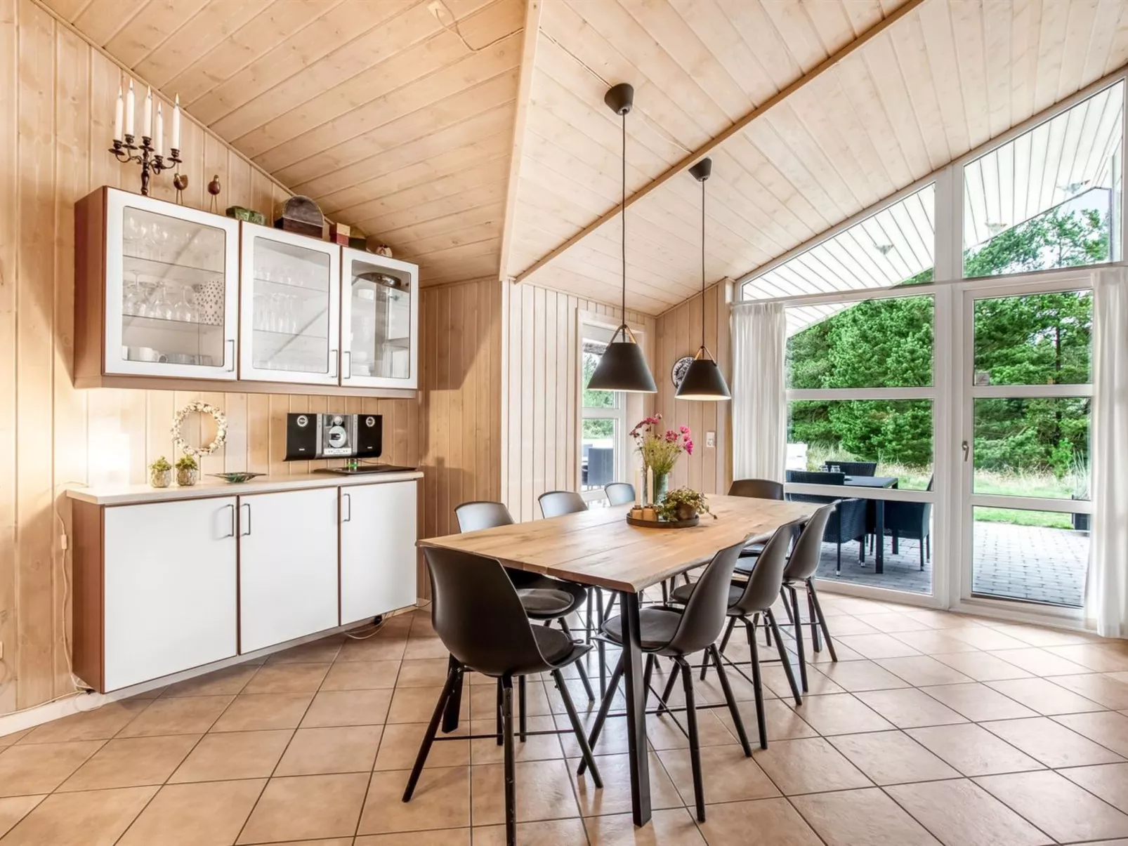 "Ronna" - 2.2km from the sea-Binnen