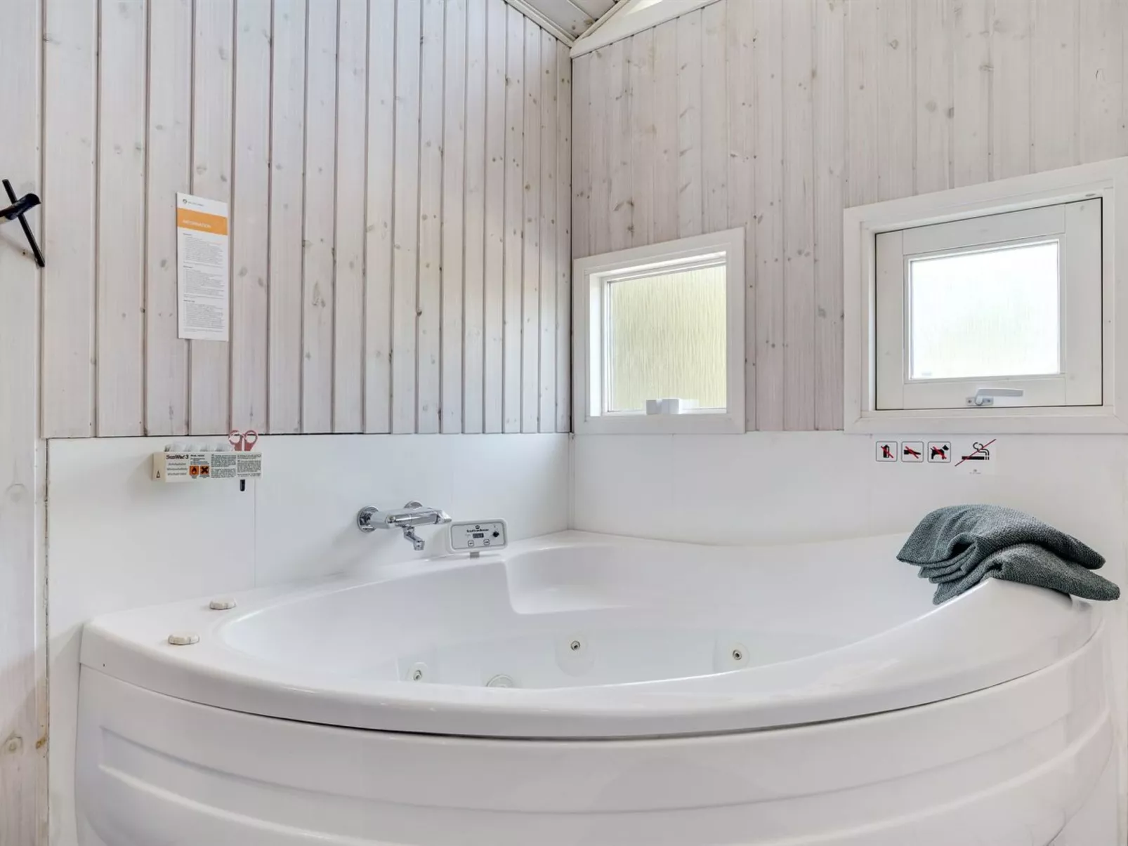 "Eltje" - 4km from the sea-Binnen