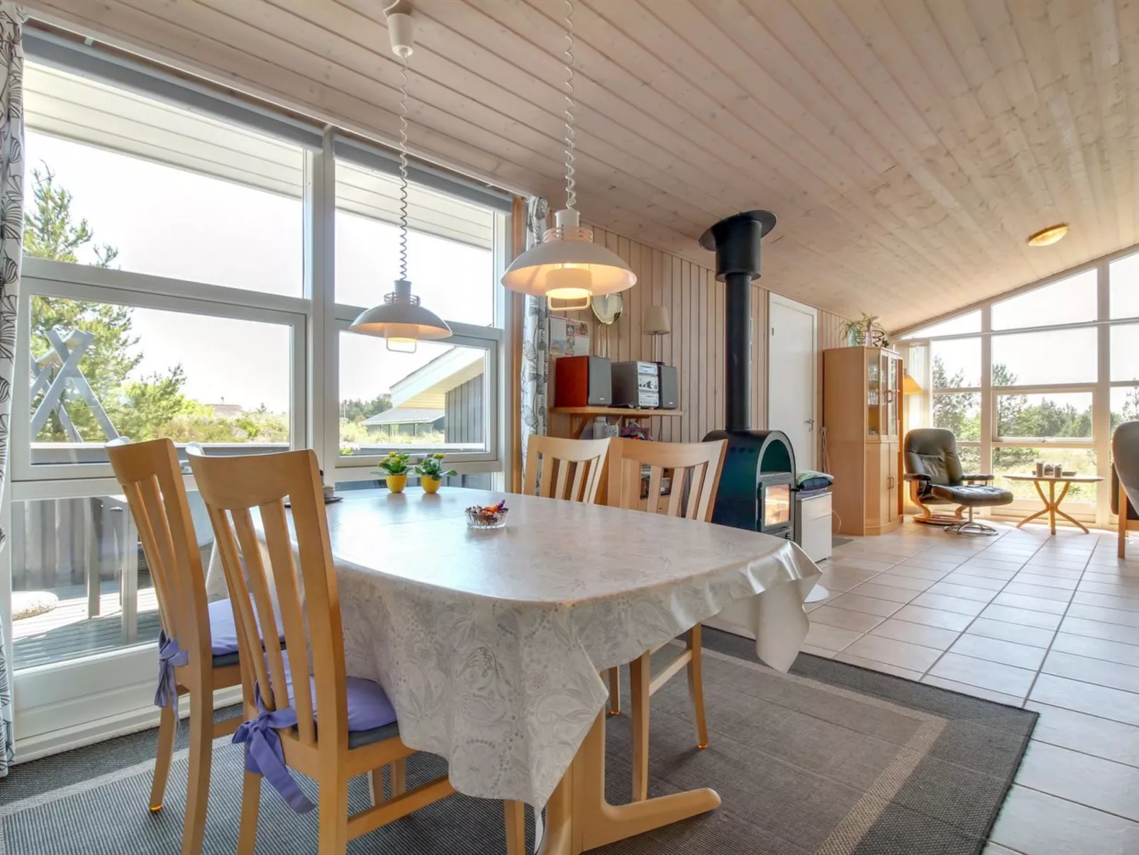 "Nadia" - 1.7km from the sea-Binnen