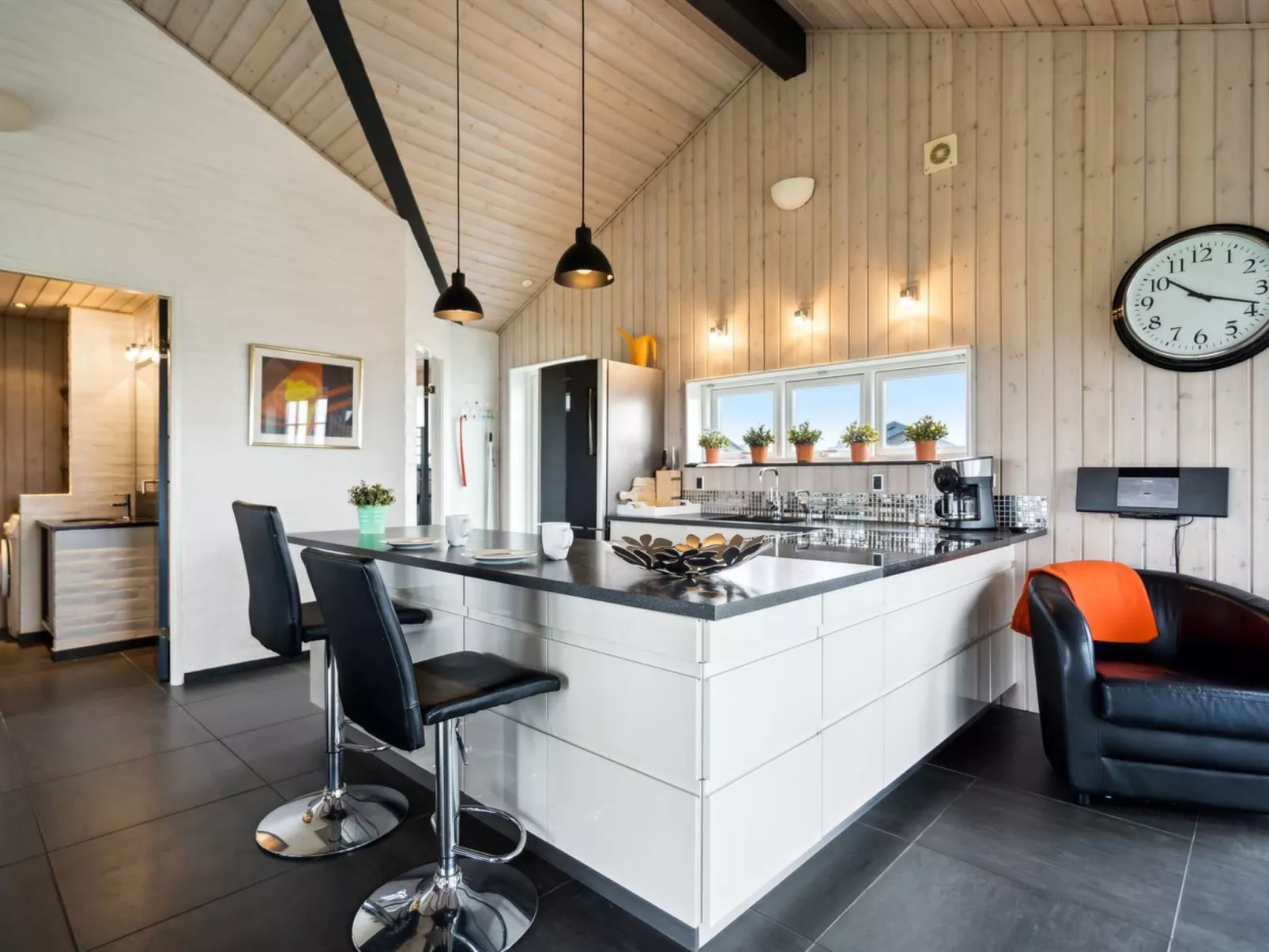 "Dory" - 30m from the sea-Binnen