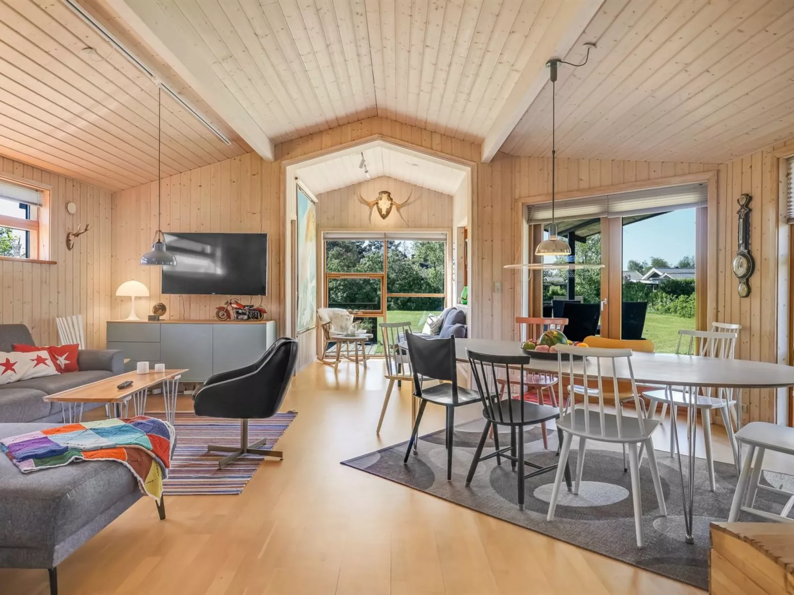 "Gligorij" - 450m from the sea-Binnen