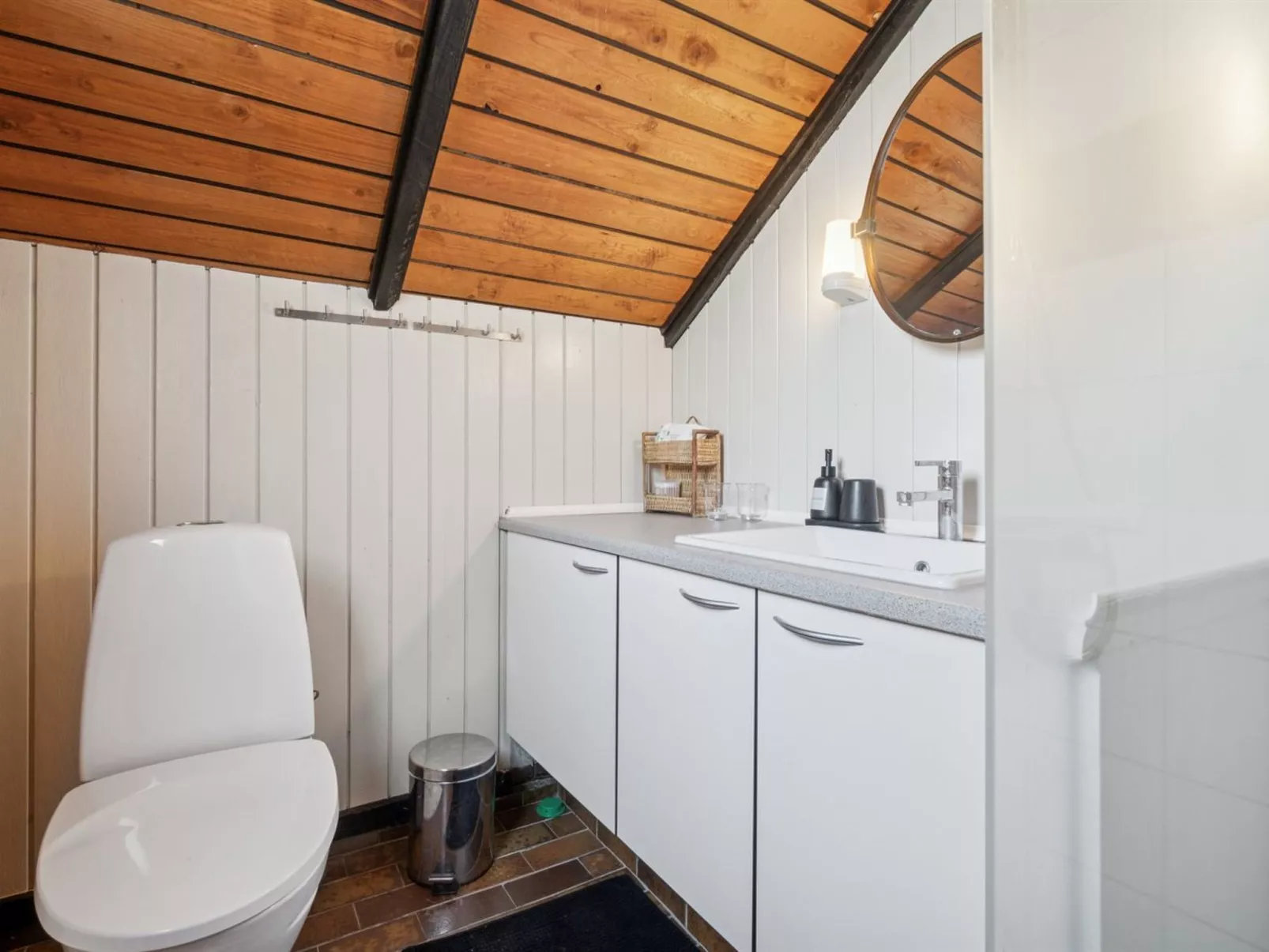 "Ajla" - 500m from the sea-Binnen