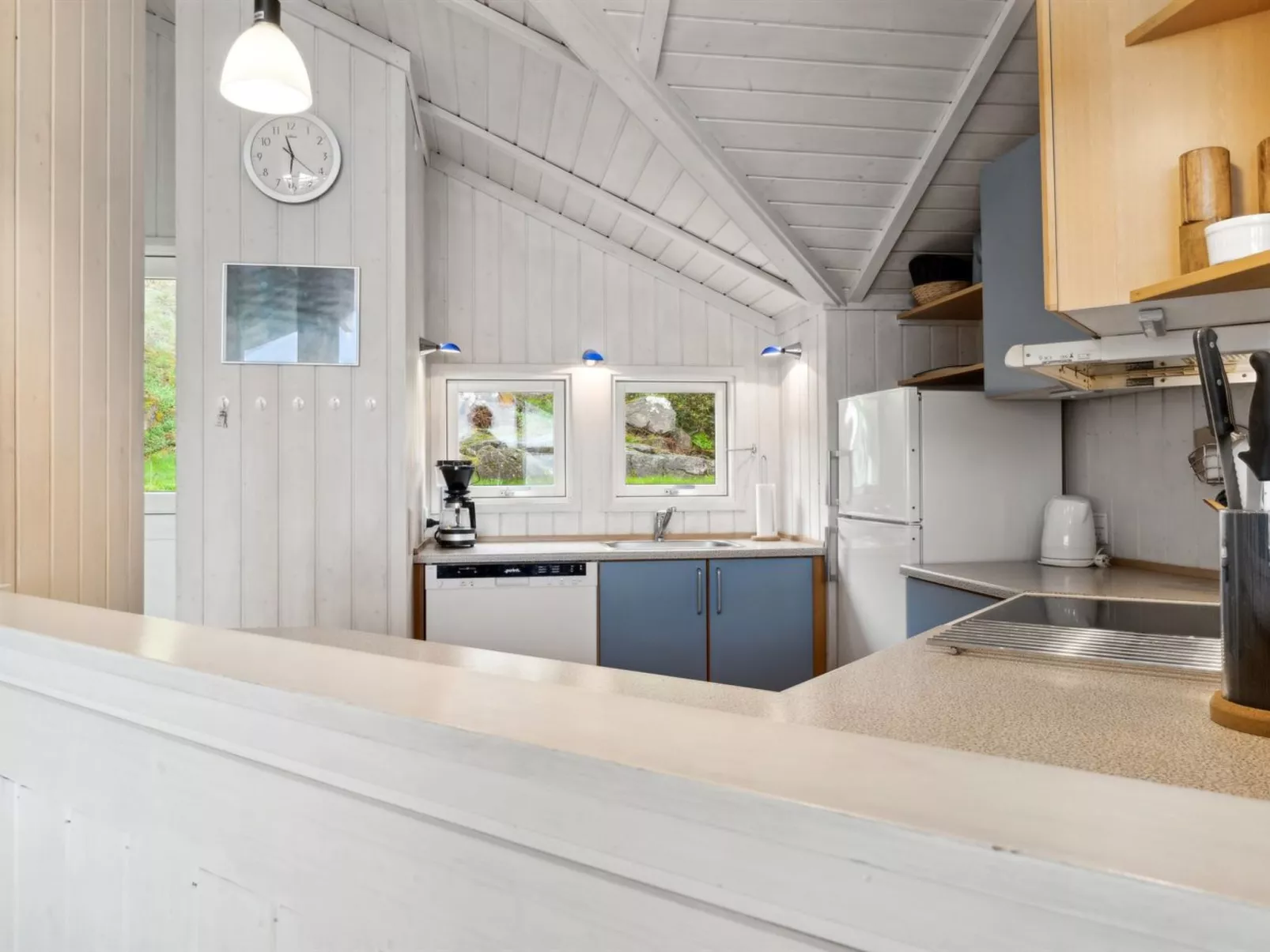 "Henric" - 75m from the sea-Binnen