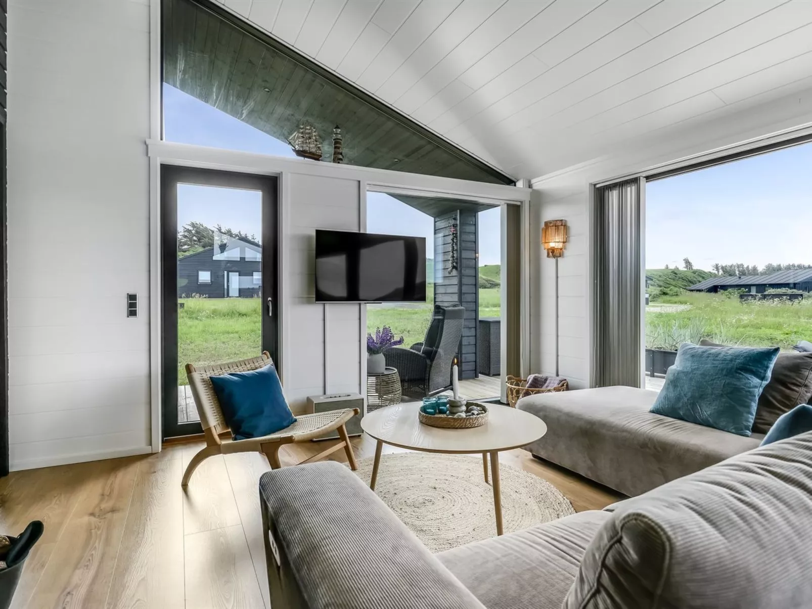 "Ata" - 400m from the sea-Binnen