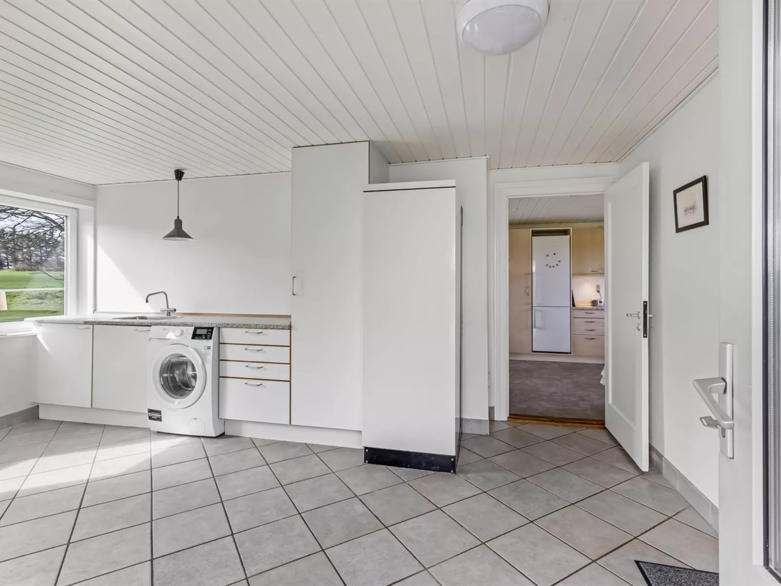 "Kerrin" - 1km from the sea-Binnen