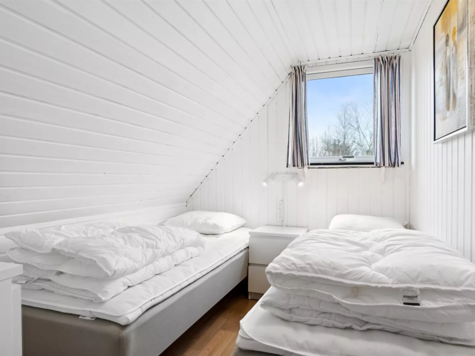 "Jace" - 900m from the sea-Binnen