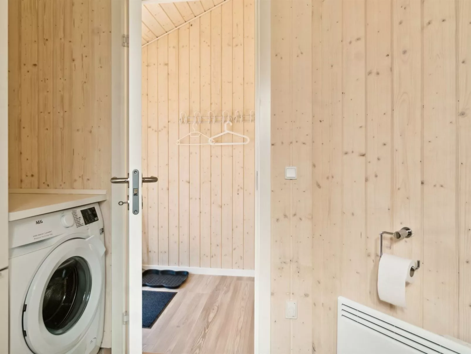 "Vojdan" - 600m from the sea-Binnen