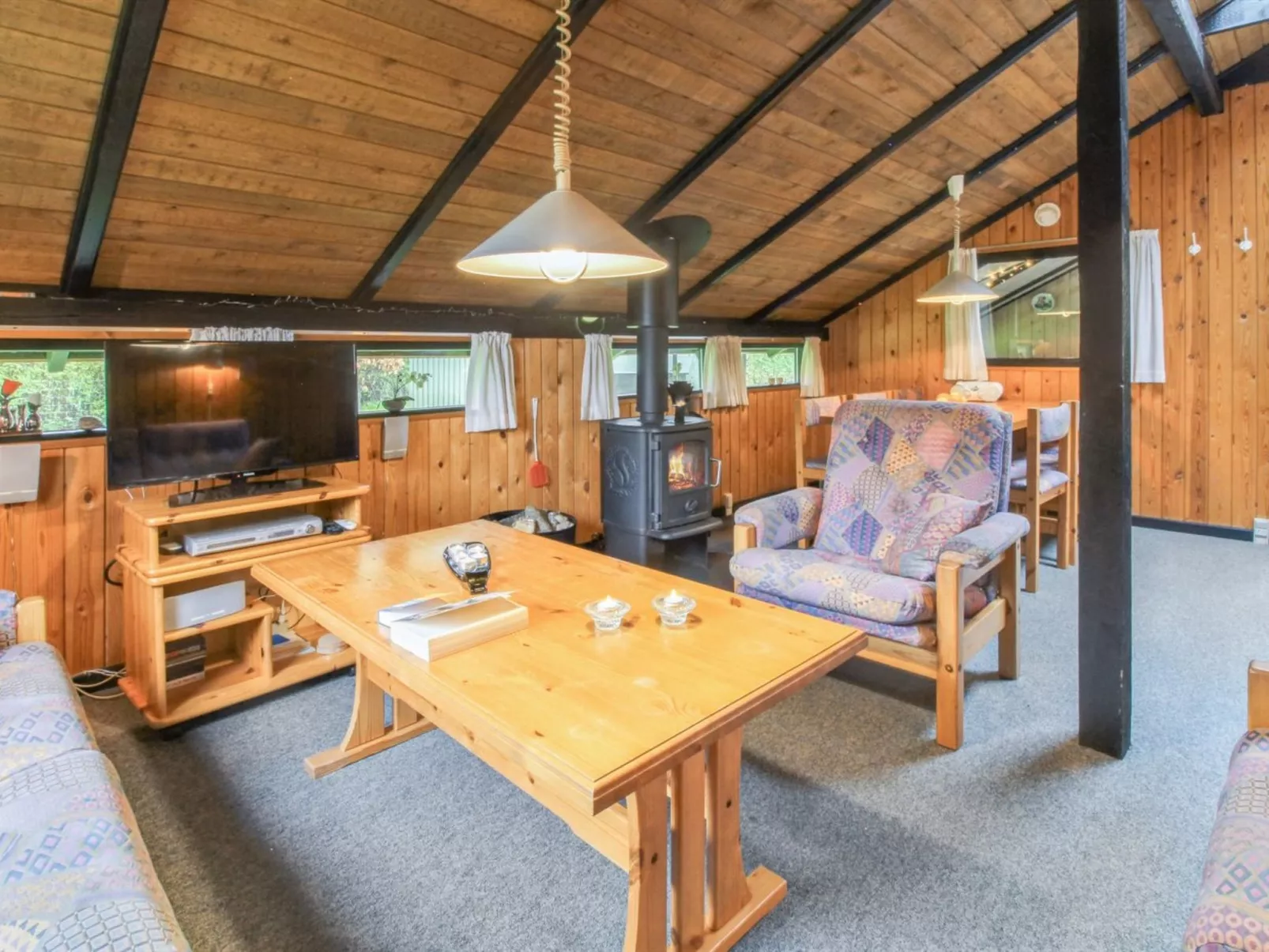 "Gabi" - 30km from the sea-Binnen