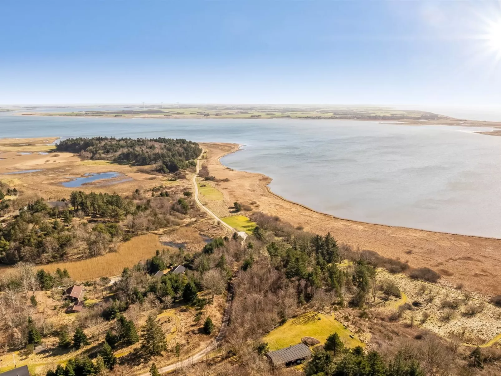 "Karmen" - 250m to the fjord-Buiten