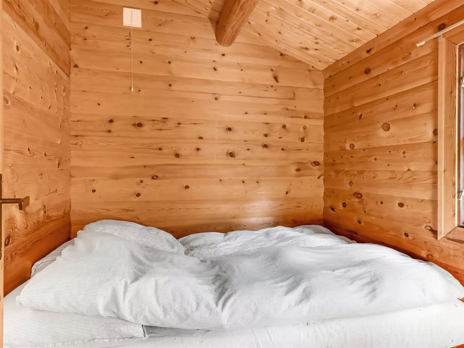 "Juho" - 700m from the sea-Binnen