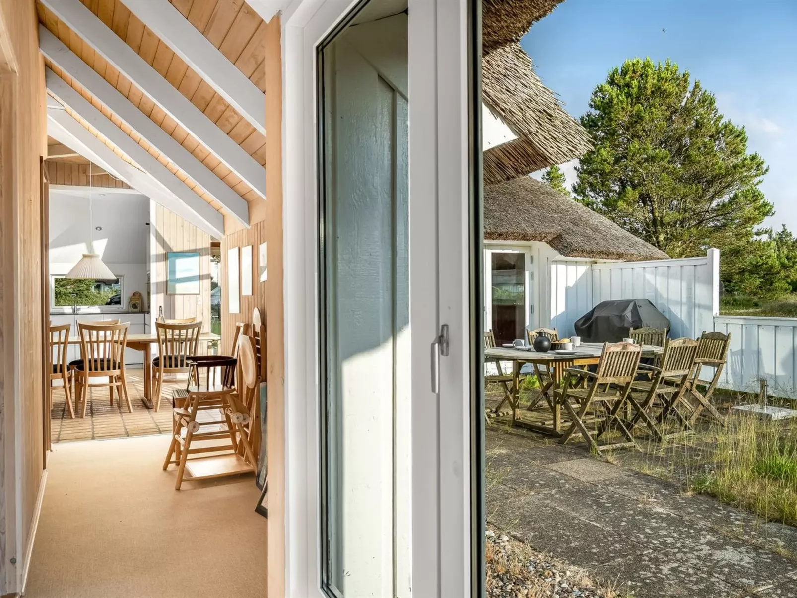 "Elenor" - 1.1km from the sea-Binnen