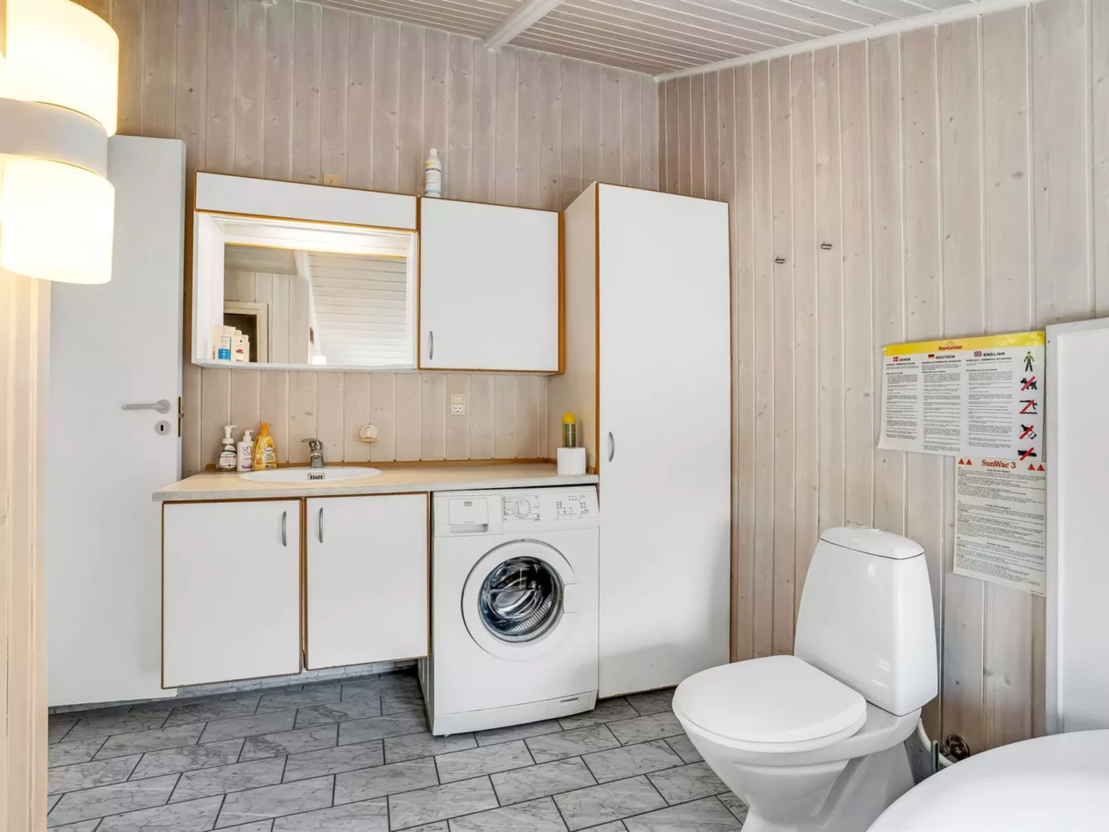 "Guja" - 250m from the sea-Binnen