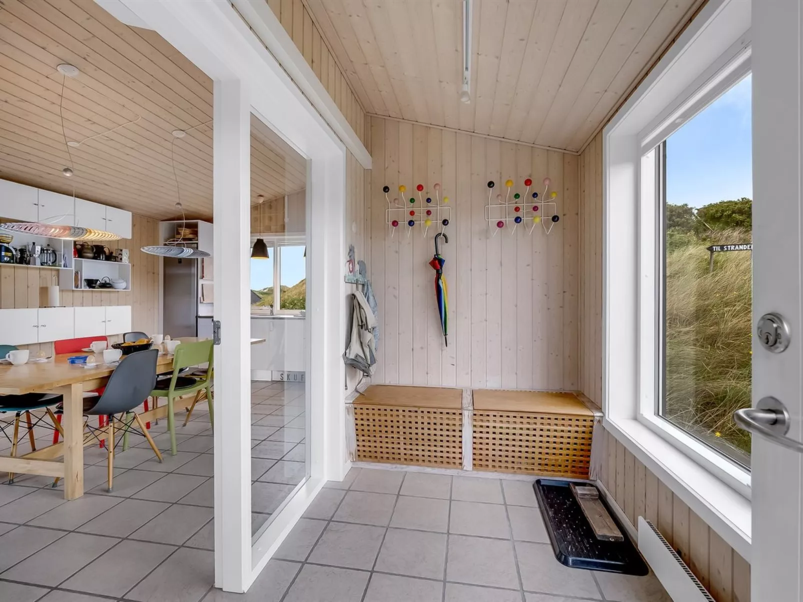 "Paaske" -  from the sea-Binnen