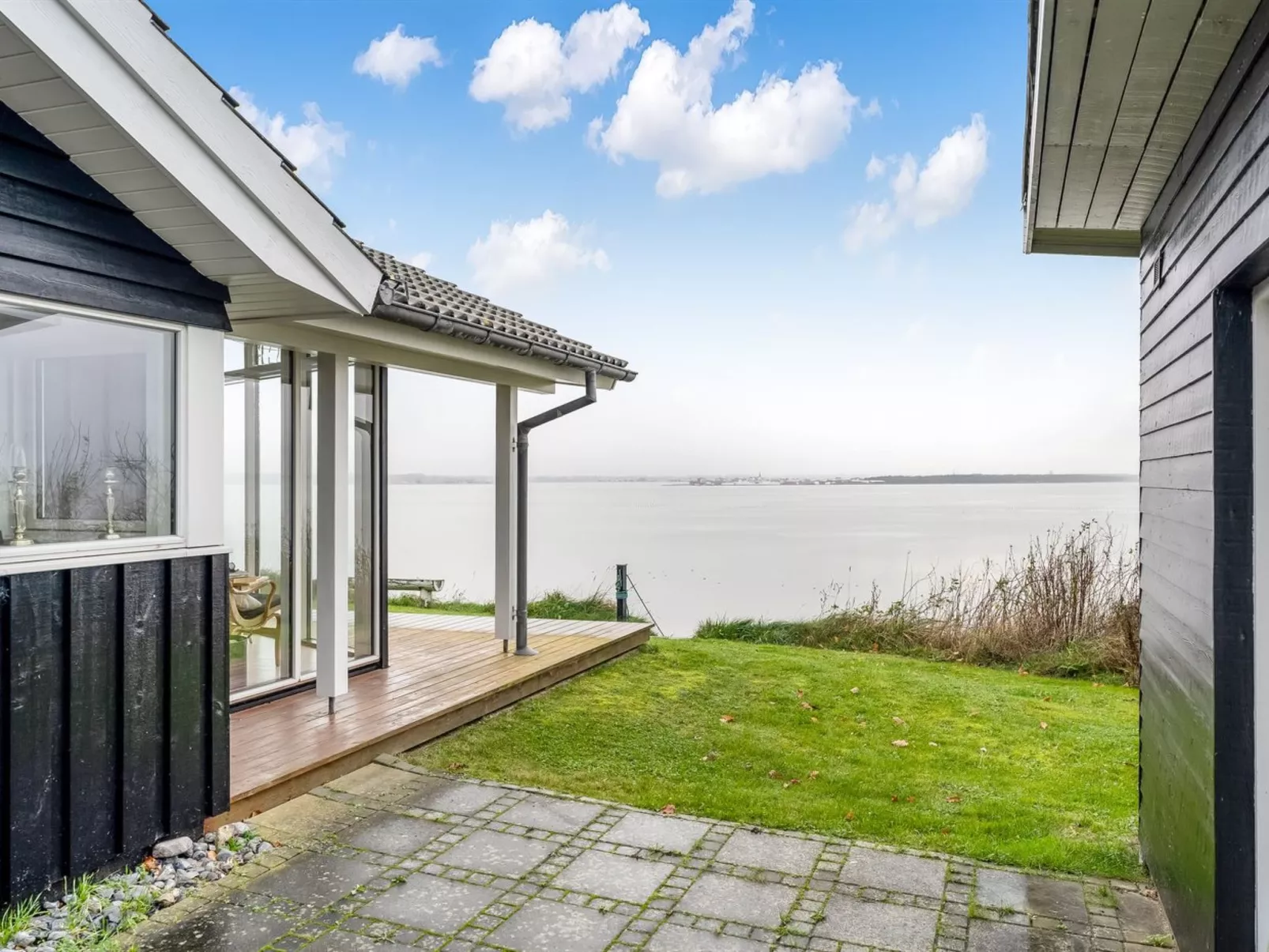 "Næwe" - 10m to the fjord-Buiten