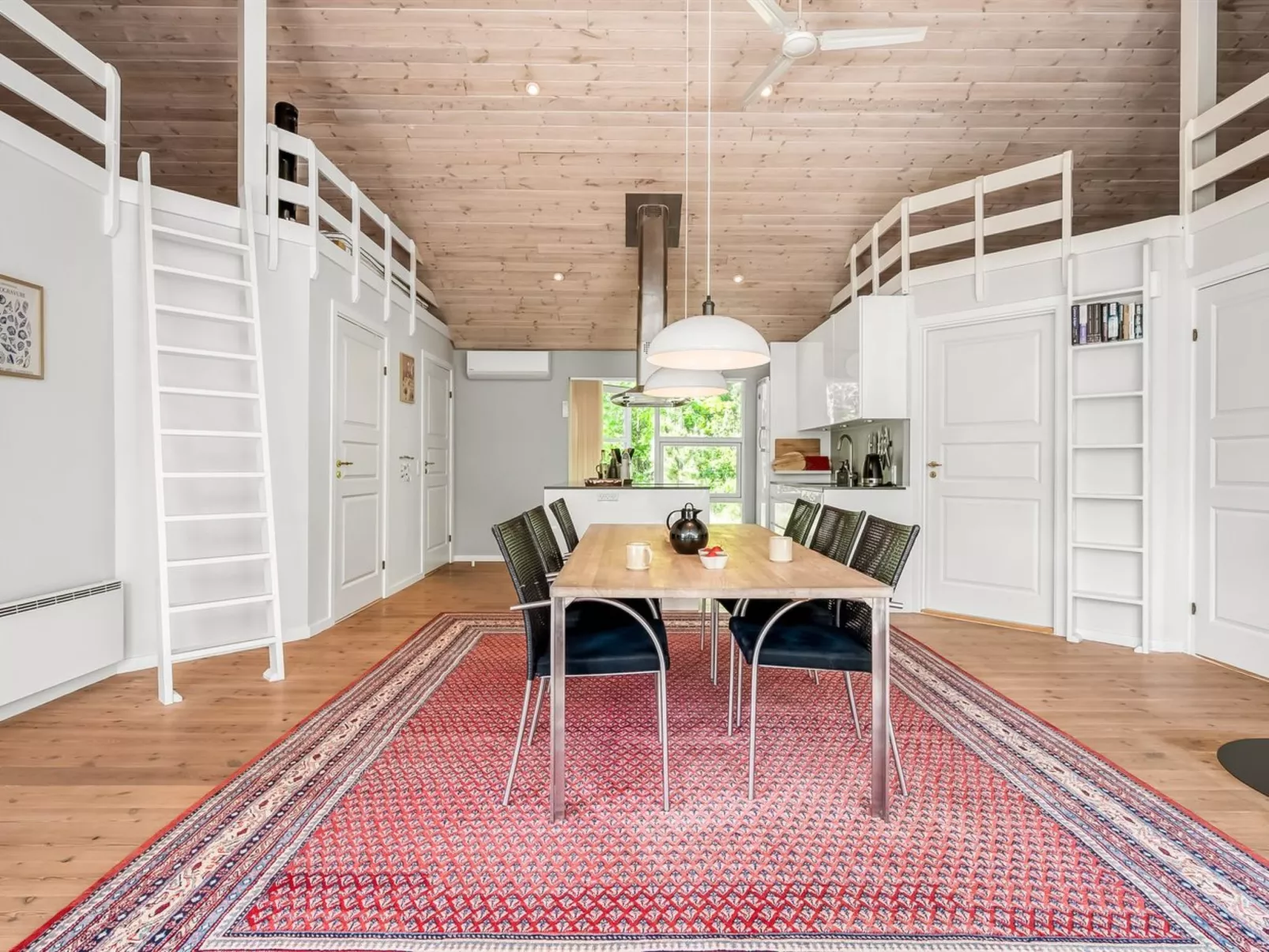 "Hellin" - 175m from the sea-Binnen