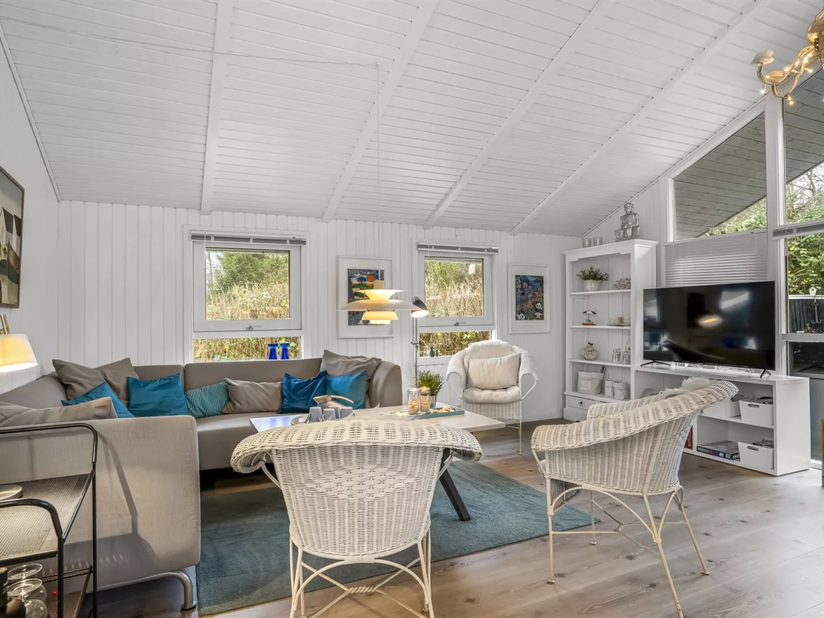 "Gonda" - 2km from the sea-Binnen