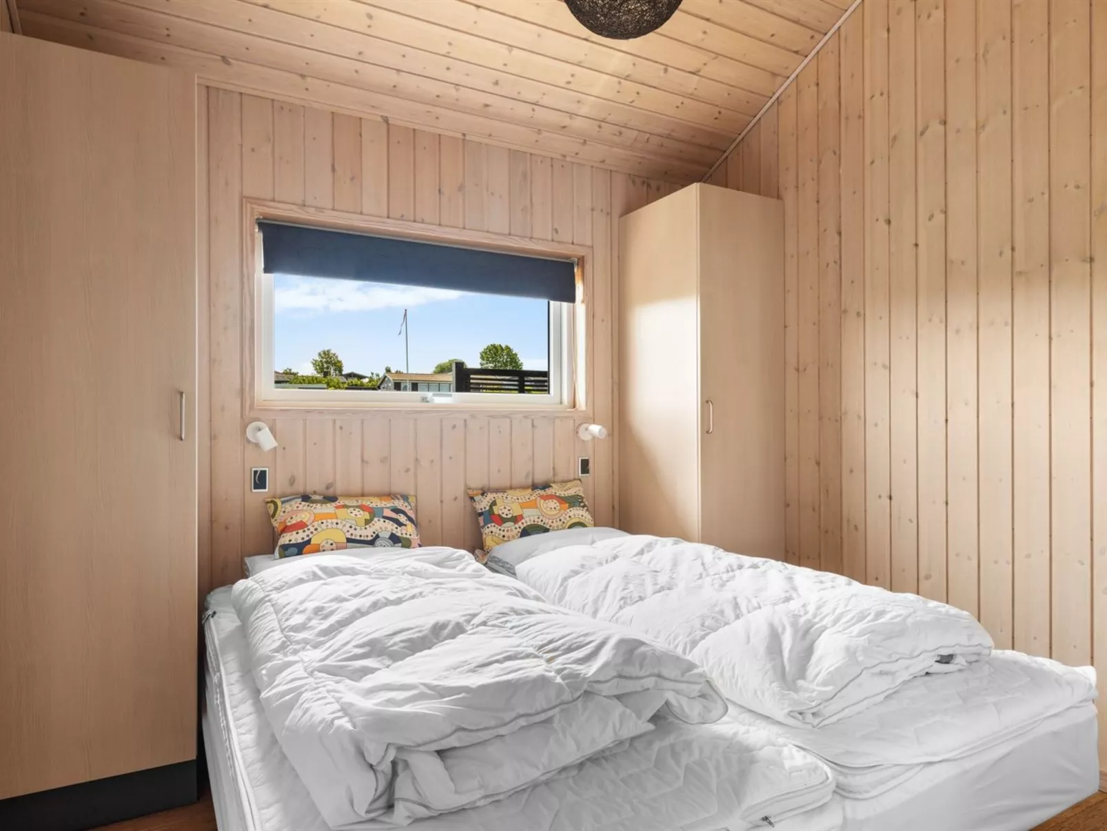 "Drusilla" - 140m from the sea-Binnen