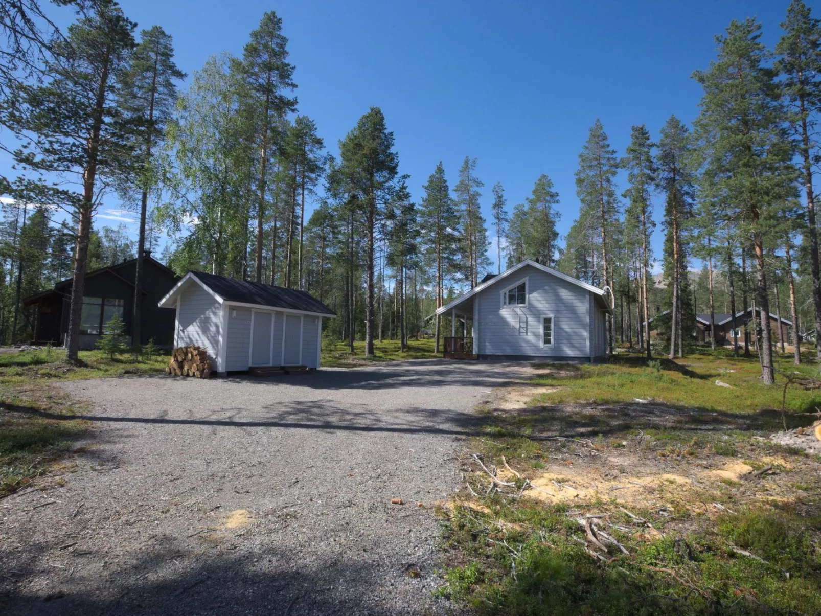 Ylläs iisakki as. 10a - Binnen