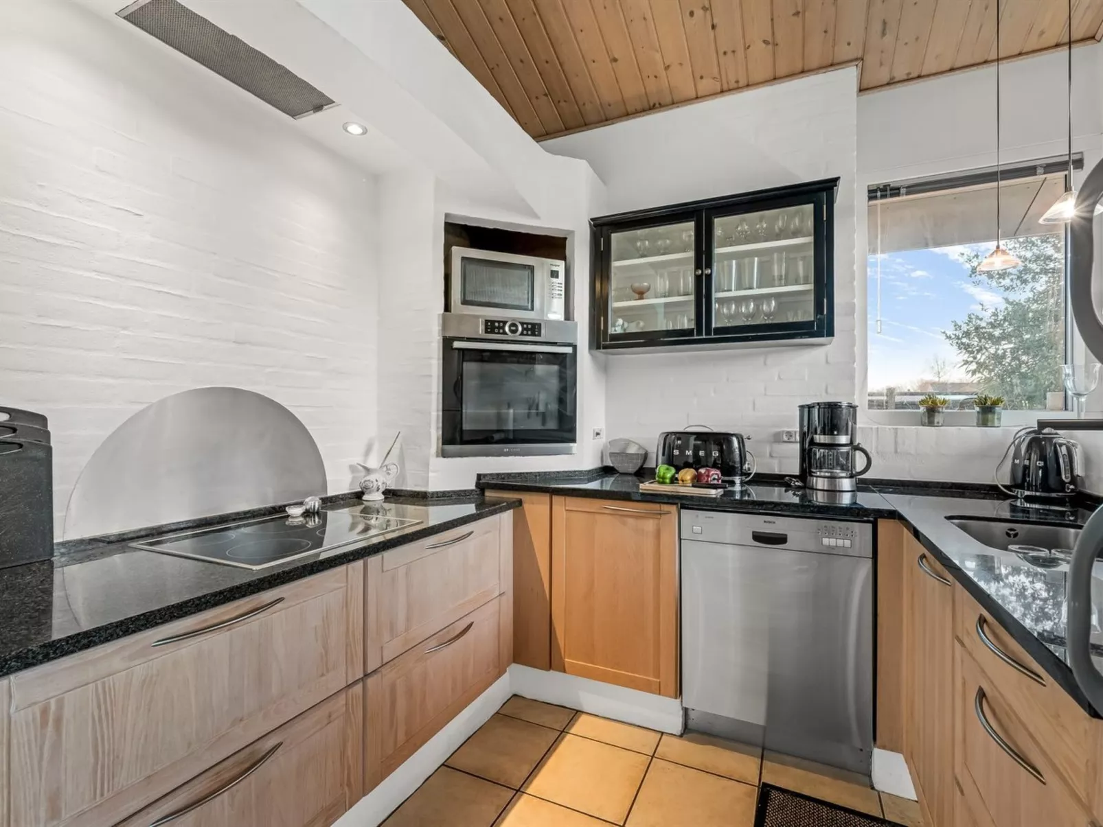 "Takenya" - 350m to the fjord-Binnen