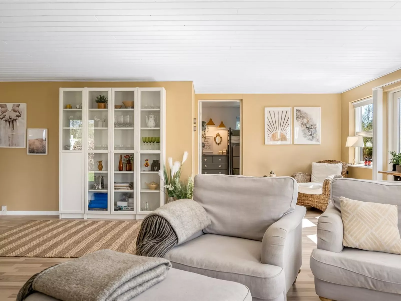 "Ruse" -  from the sea-Binnen