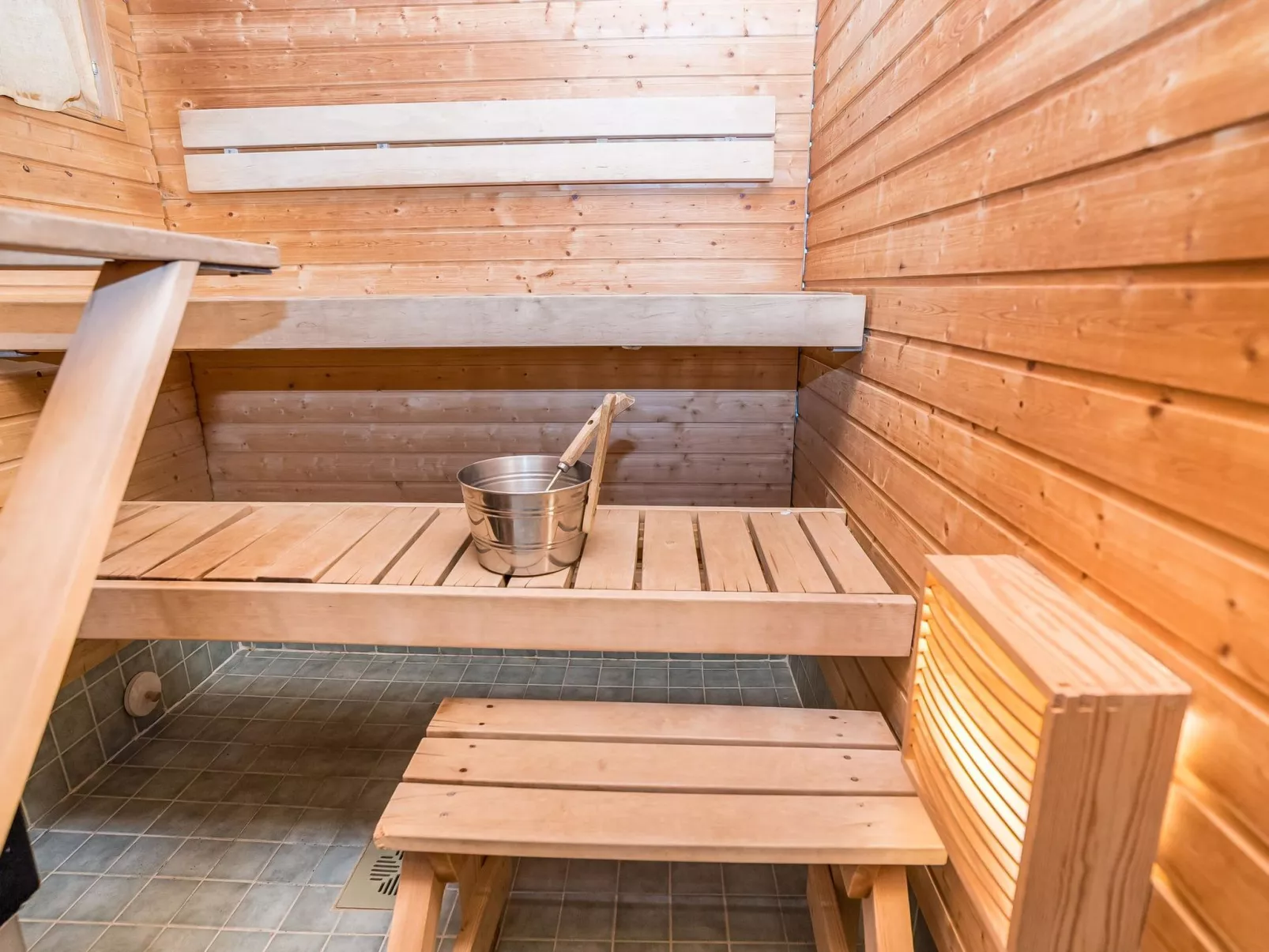 Villa kuukkeli-Binnen